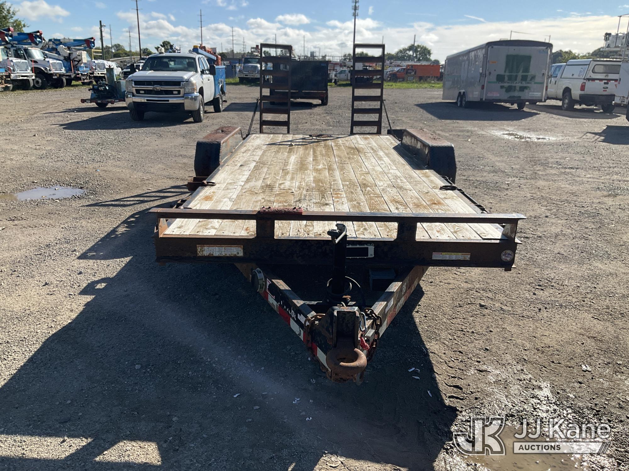 2018 Sure-Trac ST811