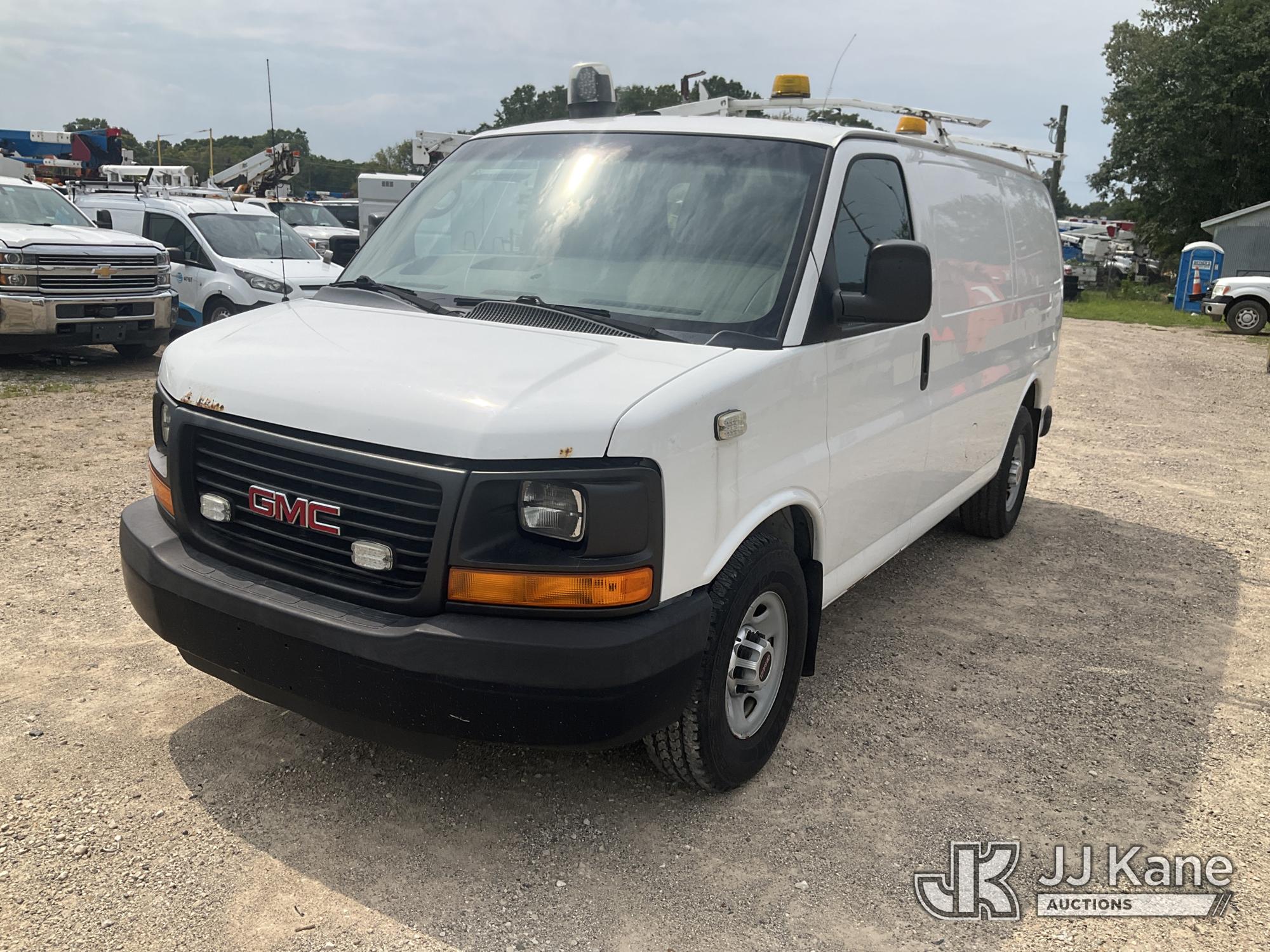 Photo of 2013 GMC Savana