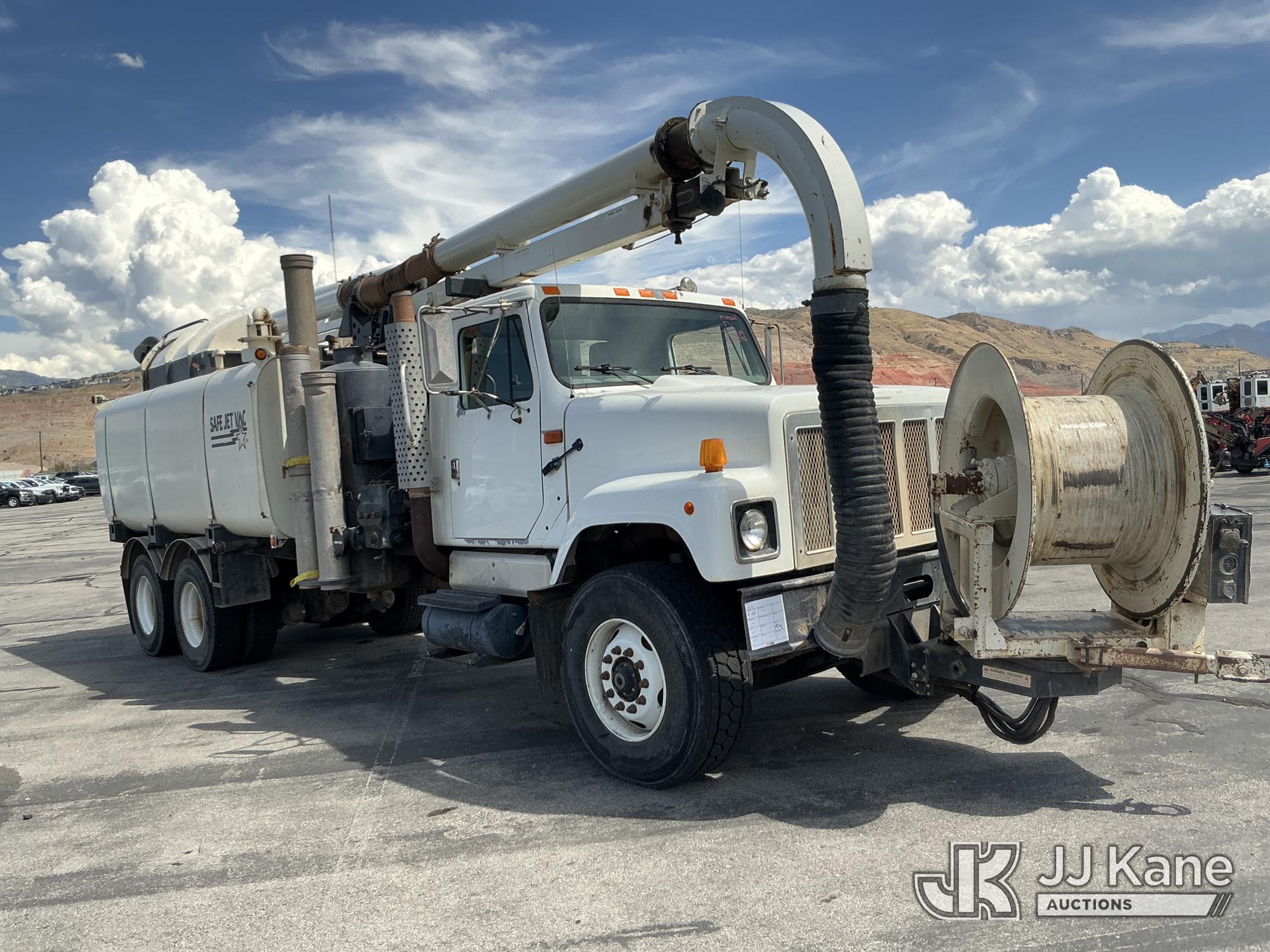 2000 International 2574