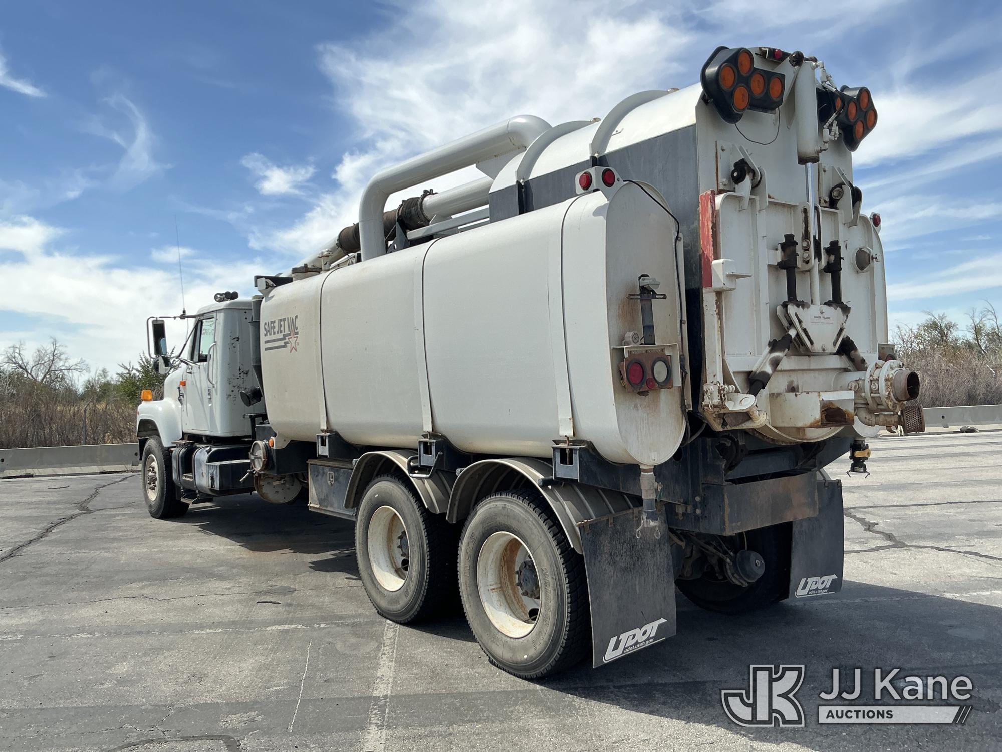 2000 International 2574