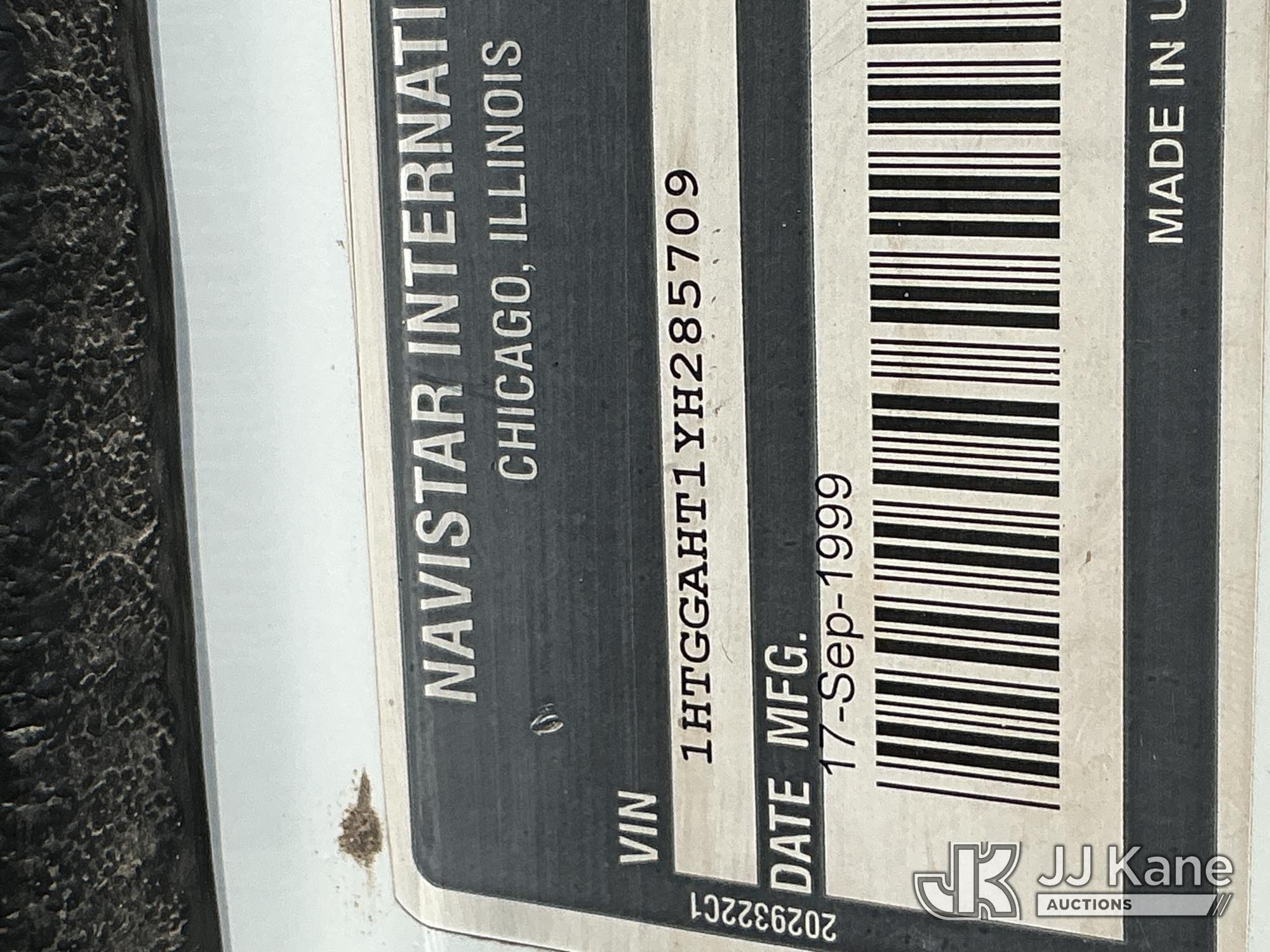 2000 International 2574