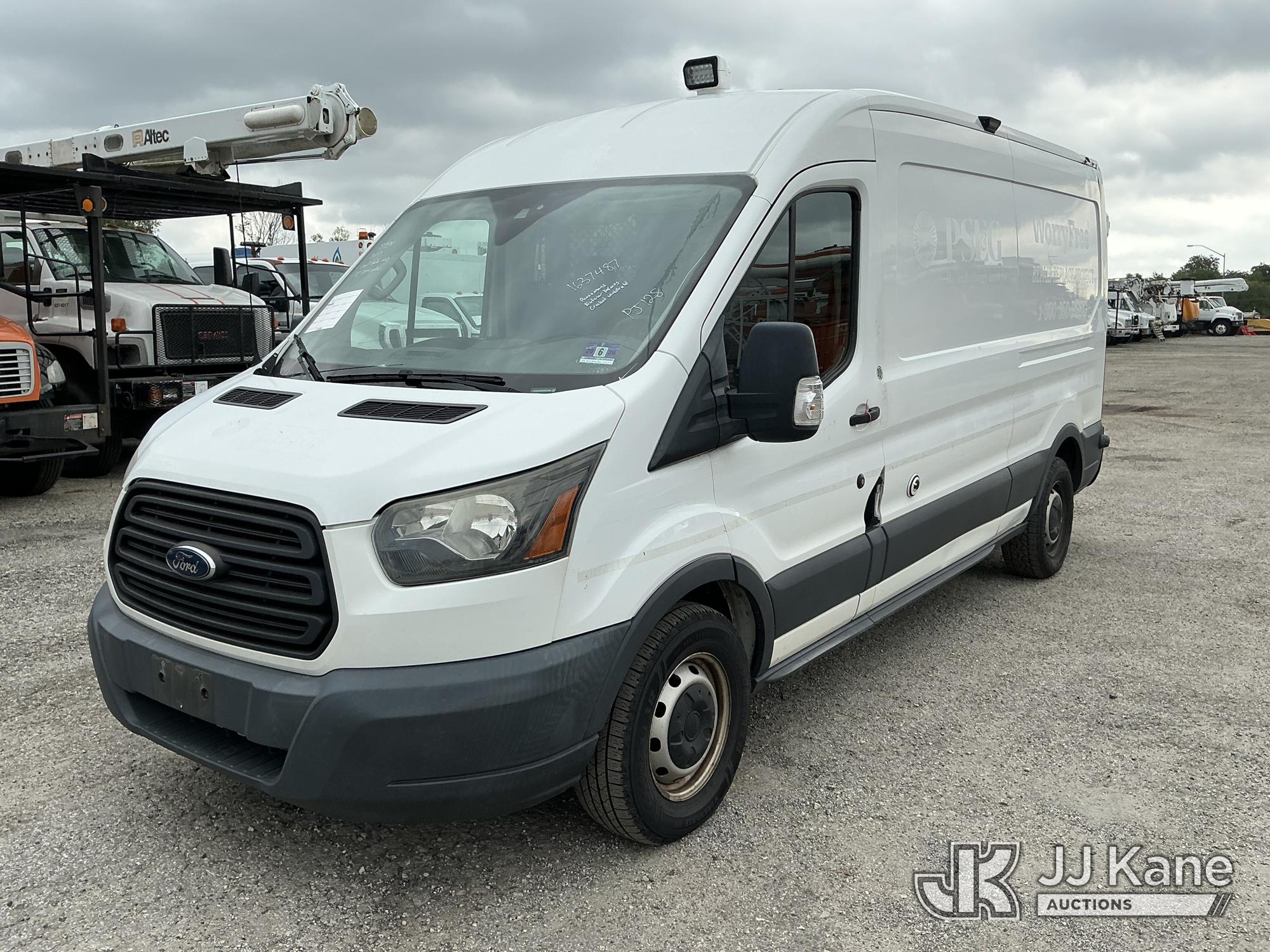 Photo of 2017 Ford Transit 350