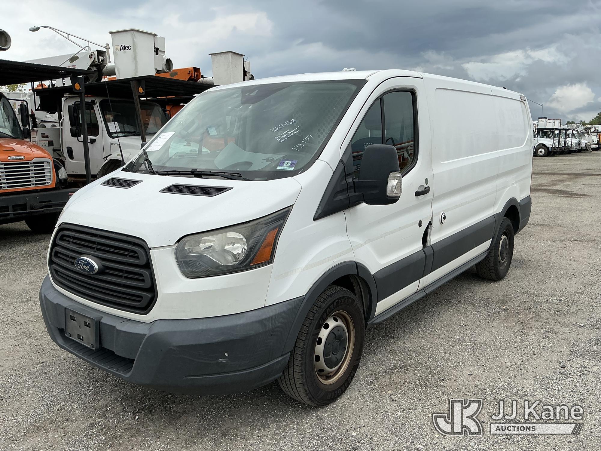 Photo of 2017 Ford Transit 250