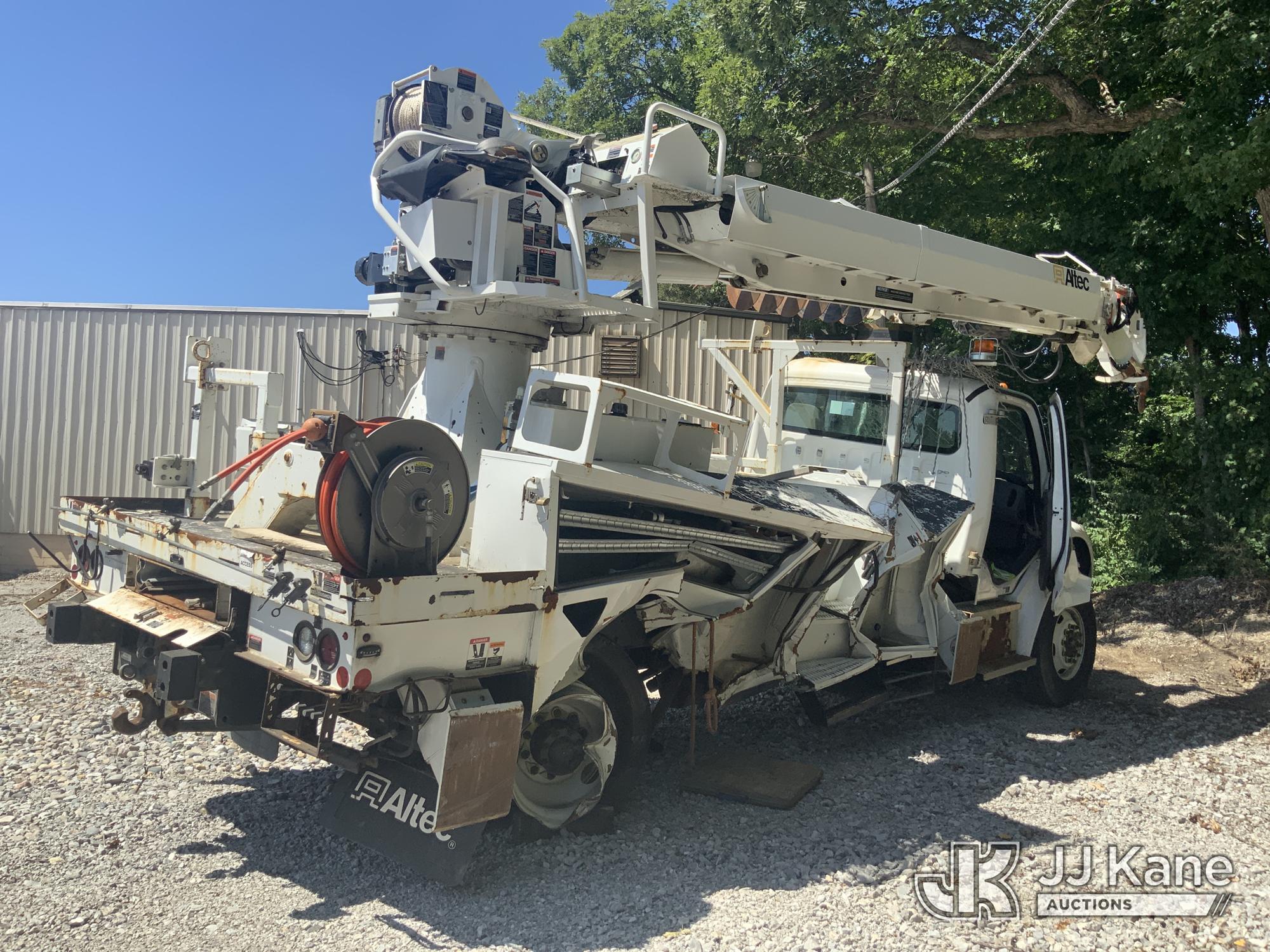 2022 Freightliner M2 106