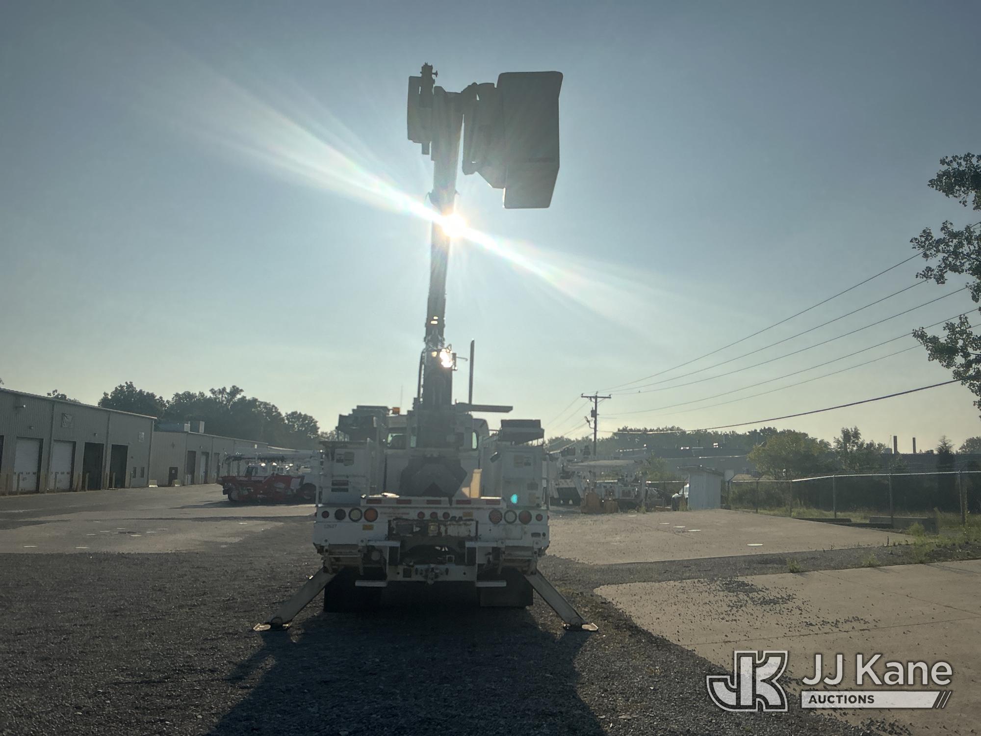 2012 Freightliner M2 106