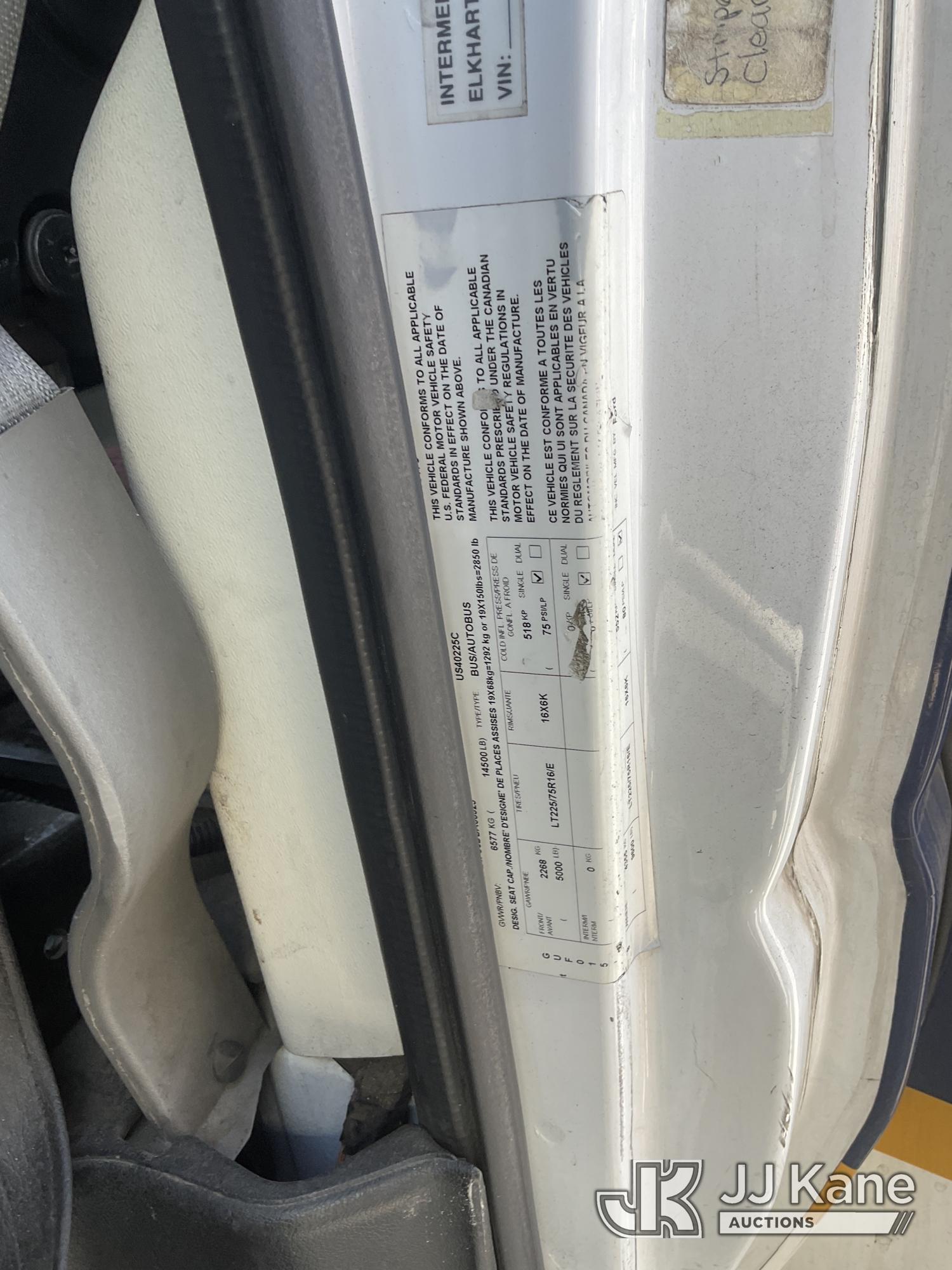 2013 Ford ECONOLINE E-450