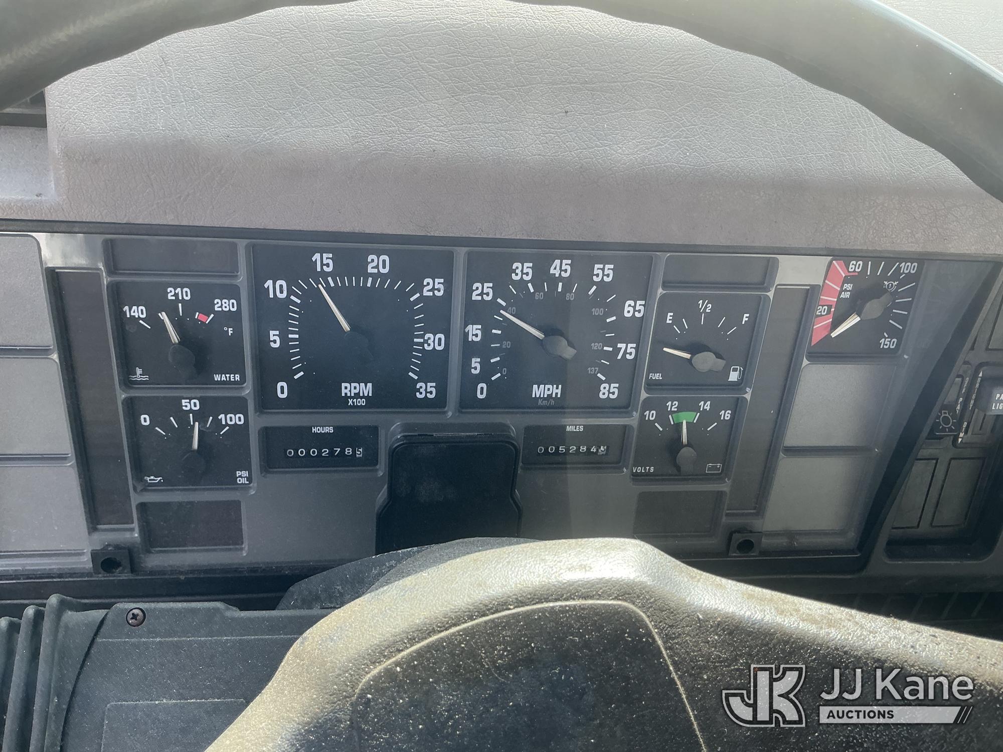 2002 International 4700