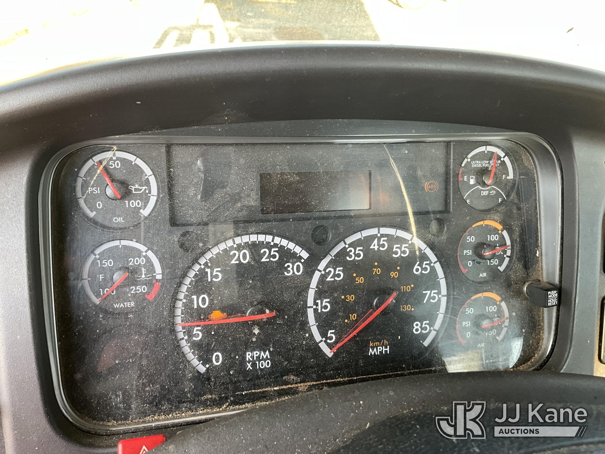 2016 Freightliner M2 106