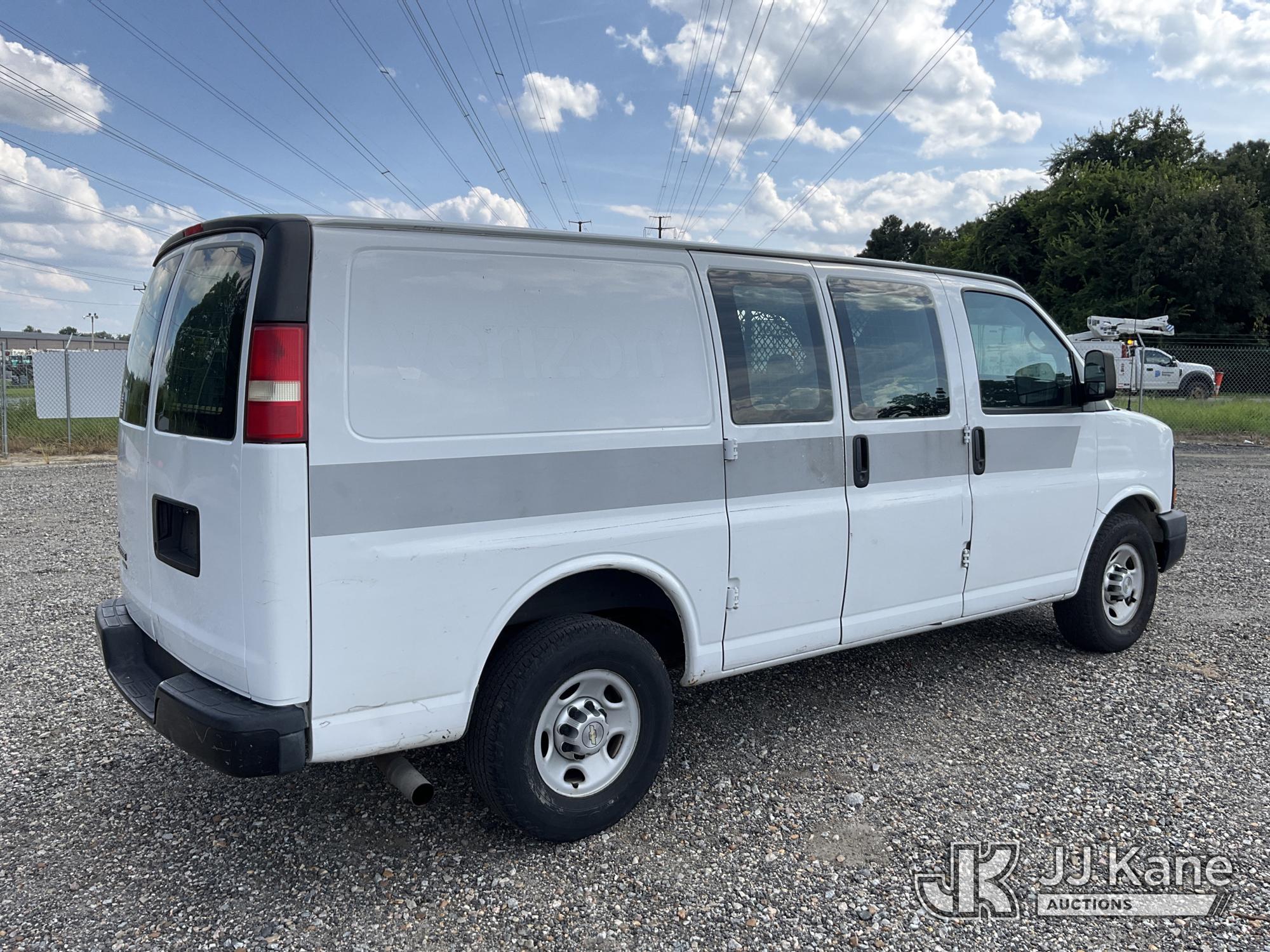 2011 Chevrolet EXPRESS 2500