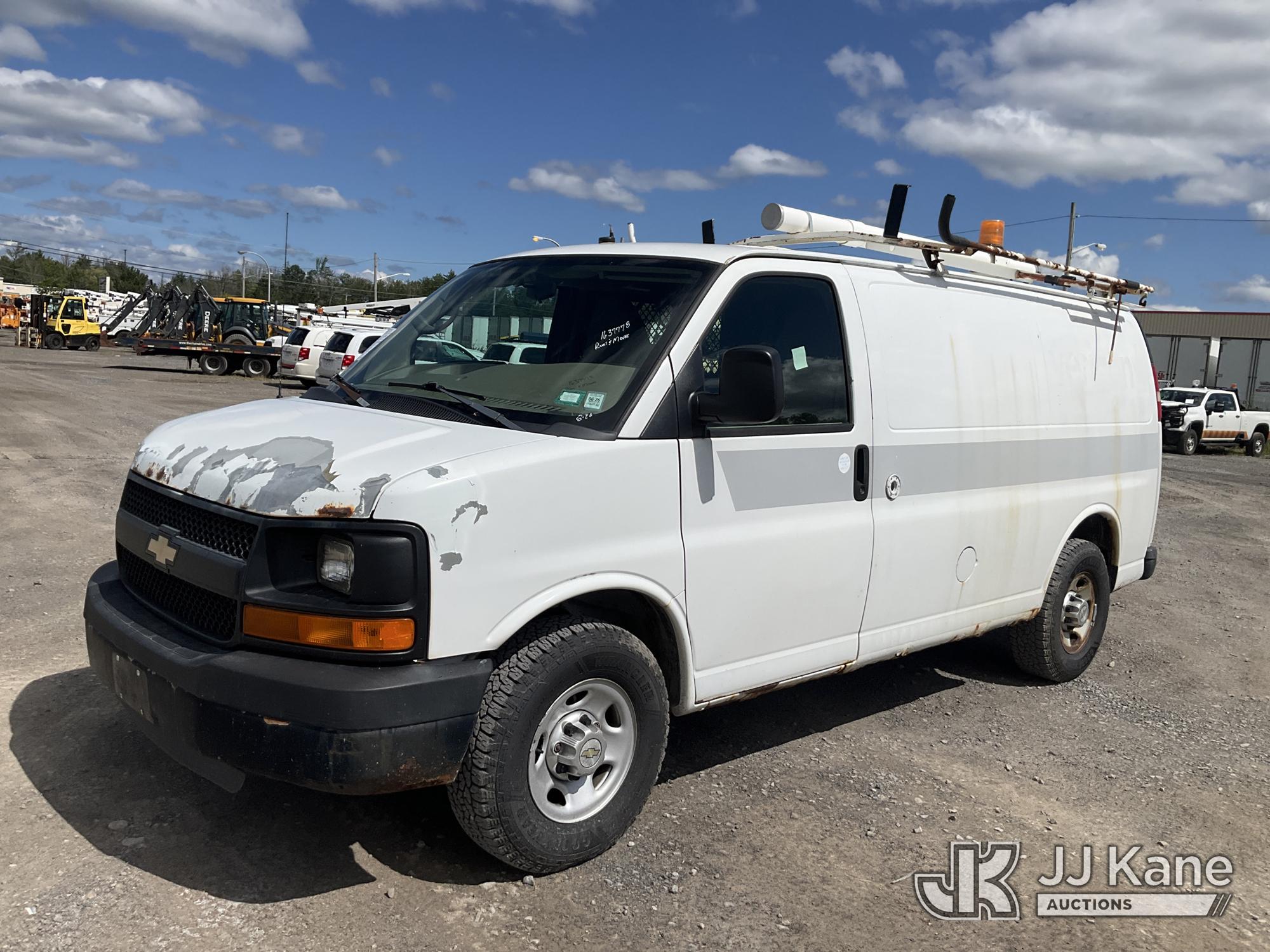Photo of 2011 Chevrolet Express G2500