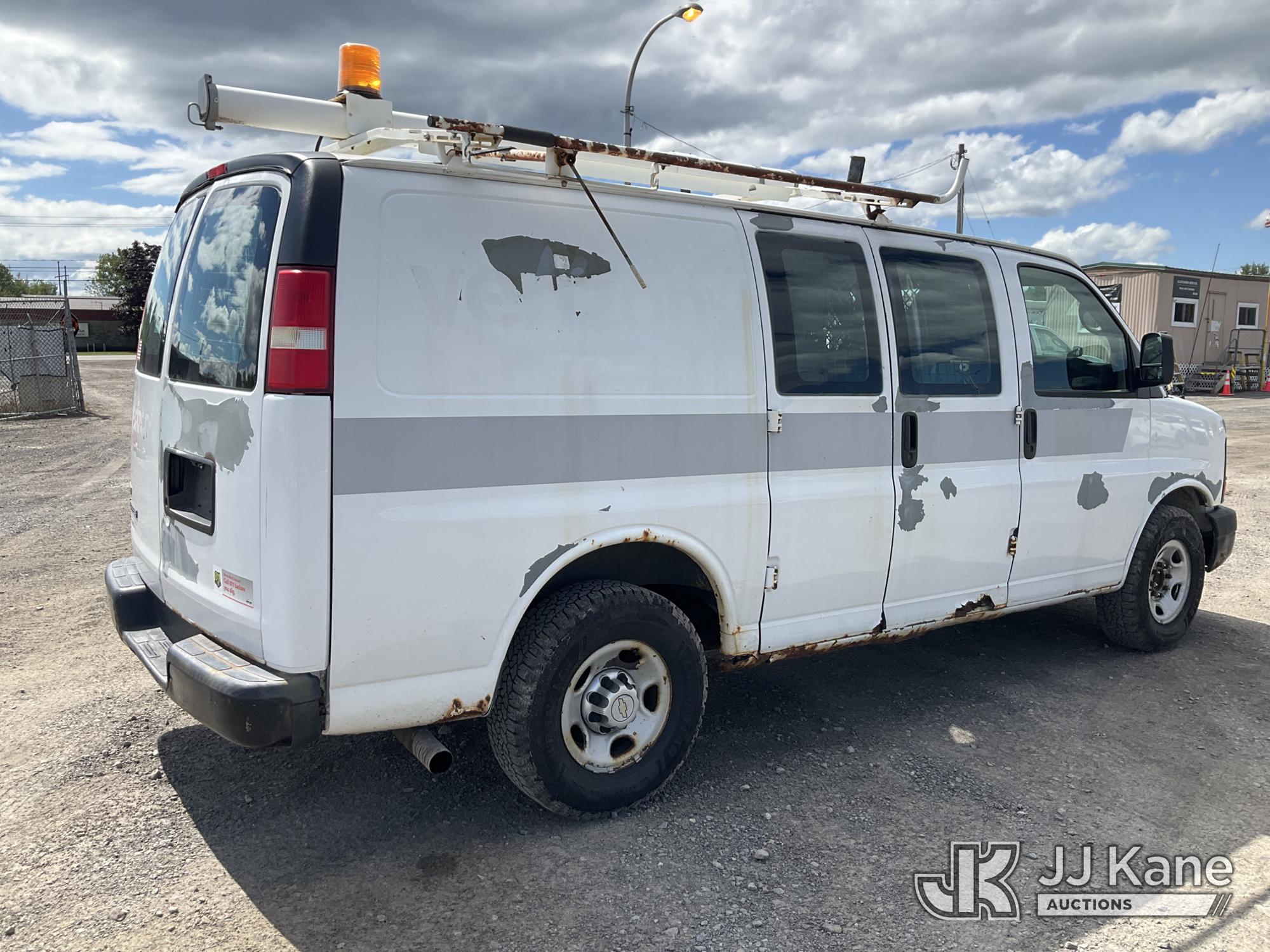 2011 Chevrolet EXPRESS G2500