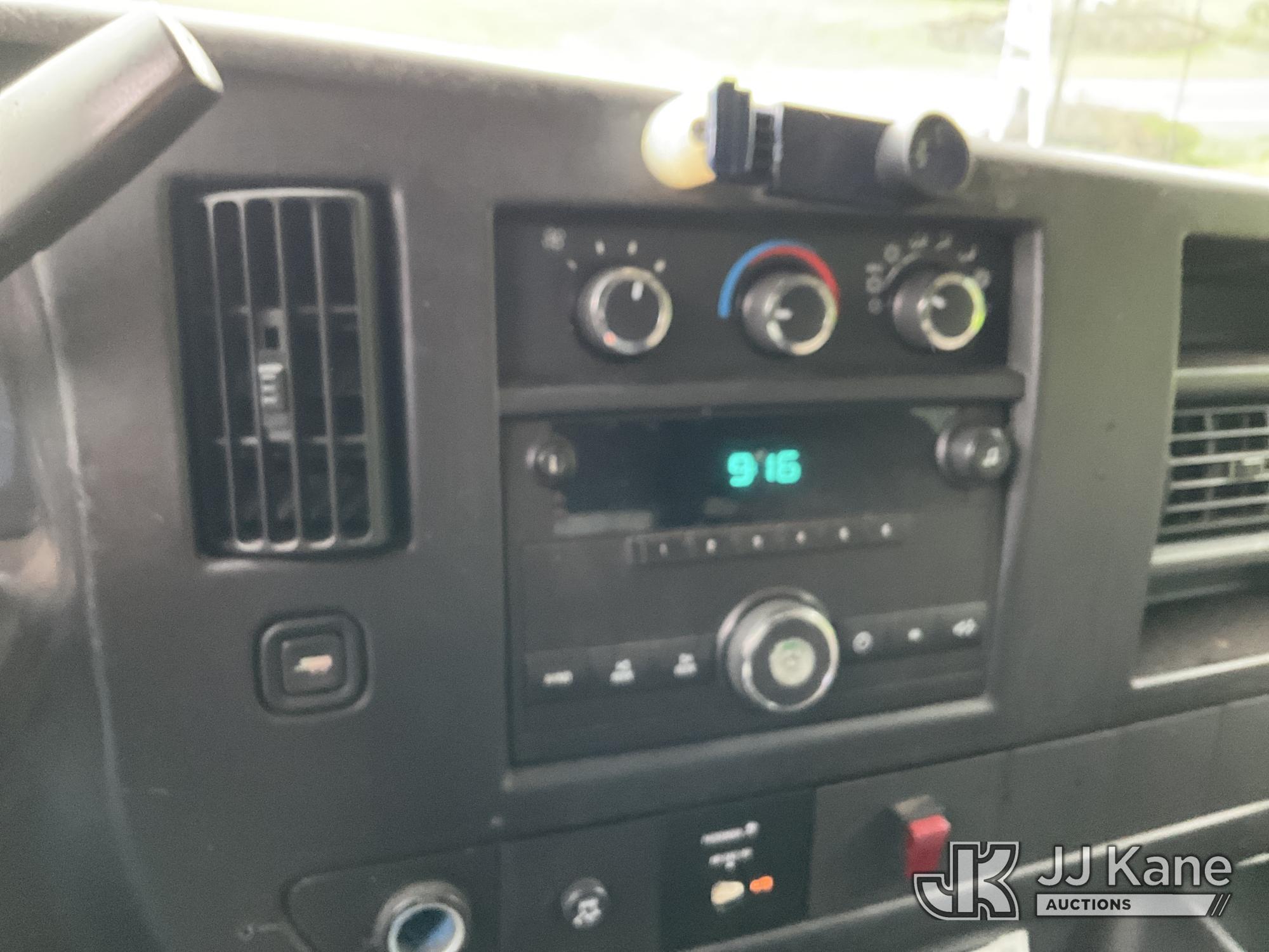 2011 Chevrolet EXPRESS G2500