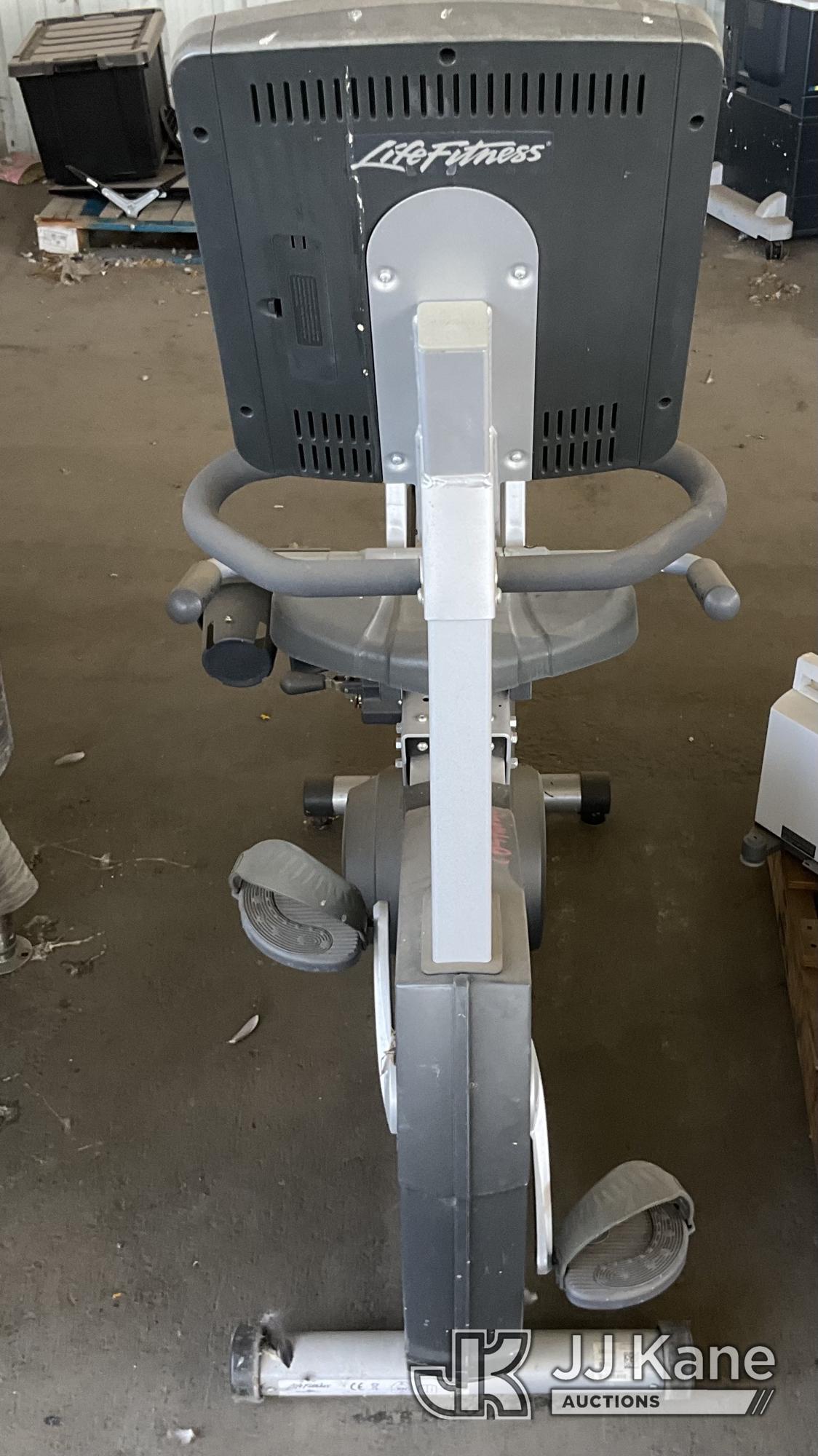 Life Cycle (Used) NOTE: This unit is being sold AS IS/WHERE IS via Timed Auction and is located in Jurupa Valley