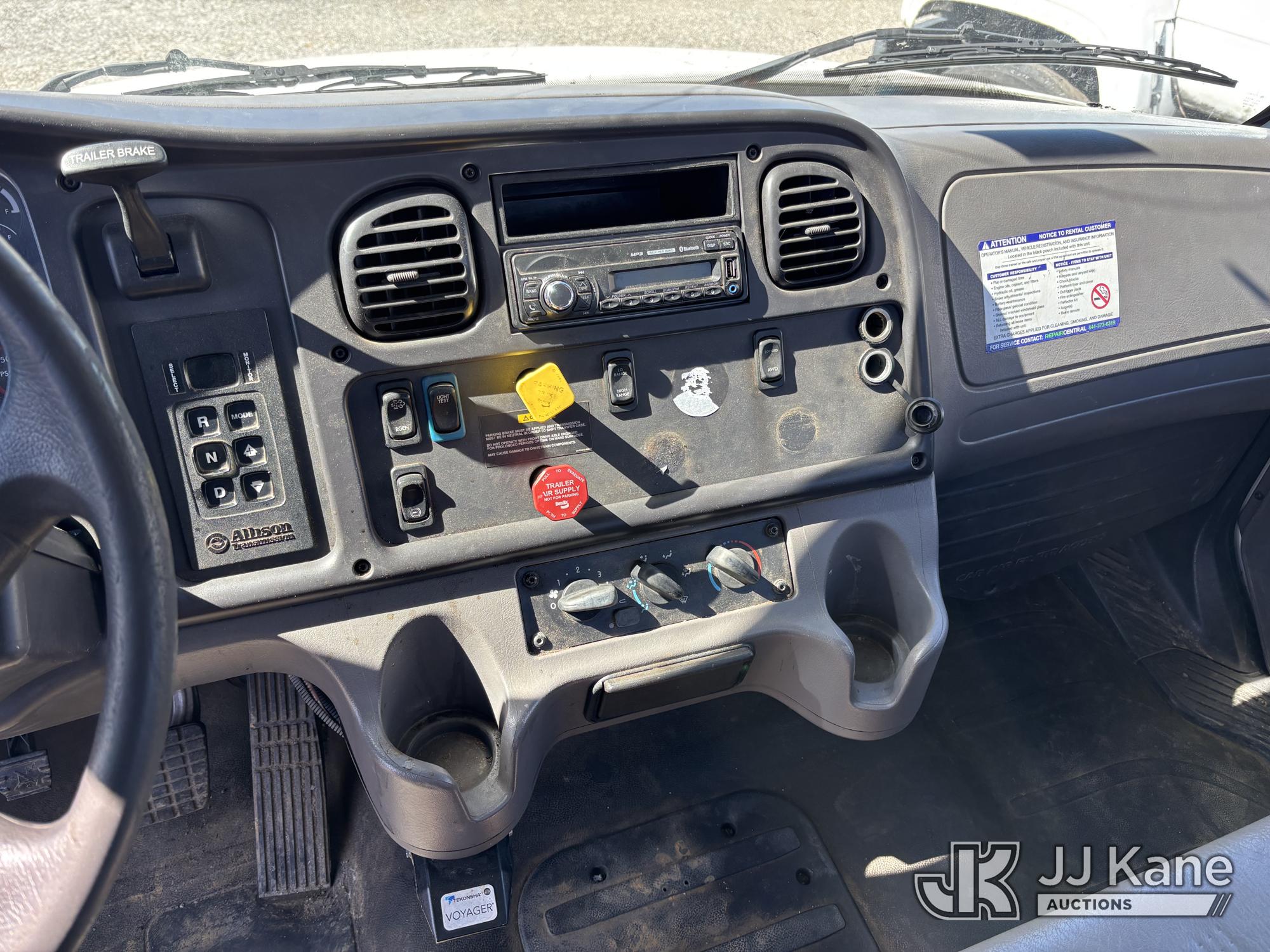 2017 Freightliner M2 106