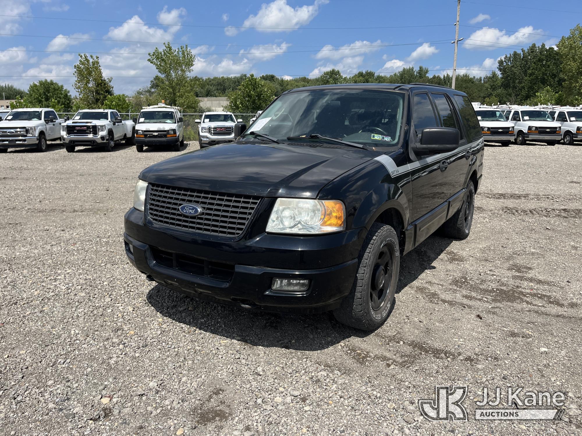 Photo of 2004 Ford Expedition
