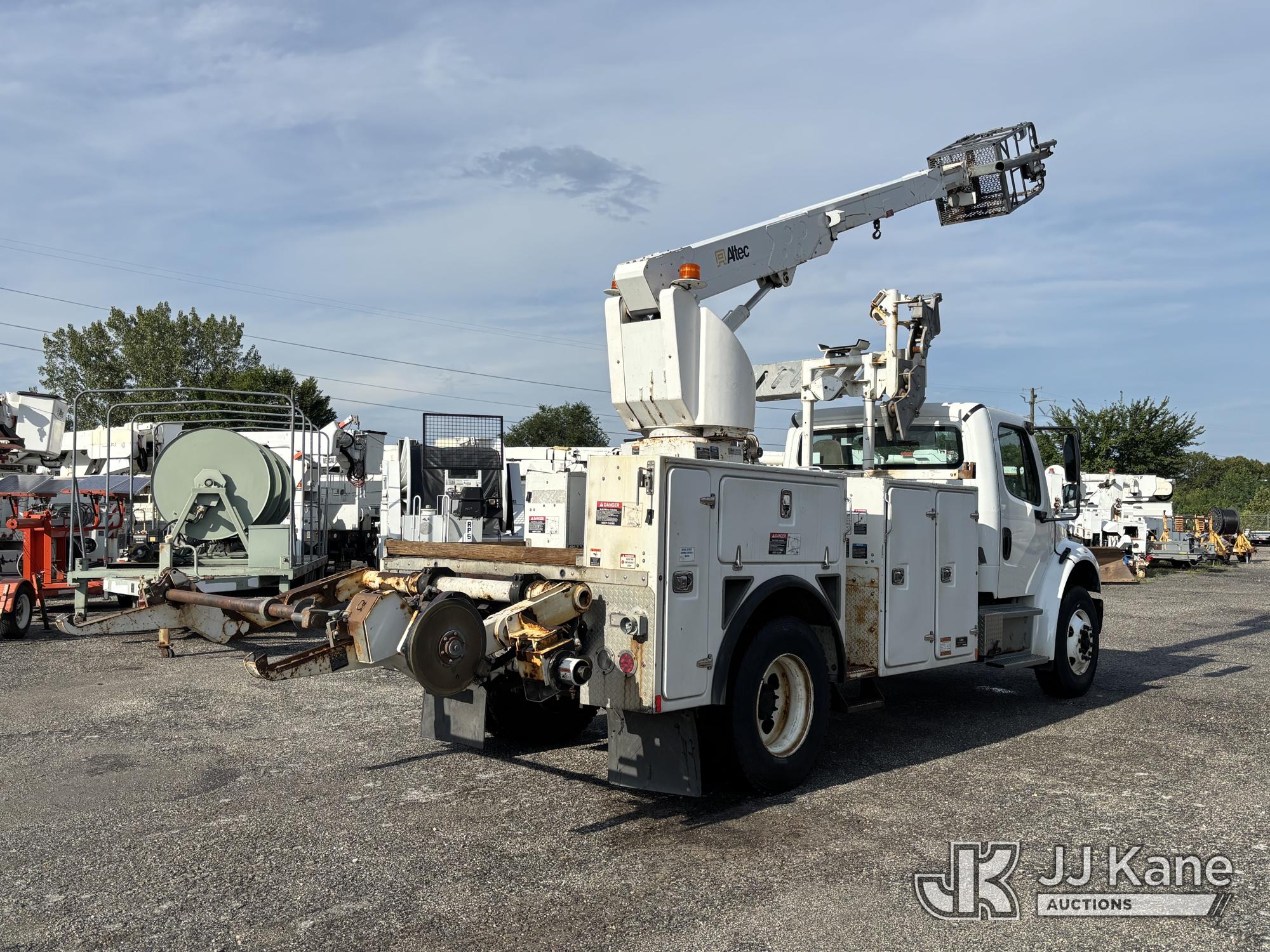 2019 Freightliner M2 106