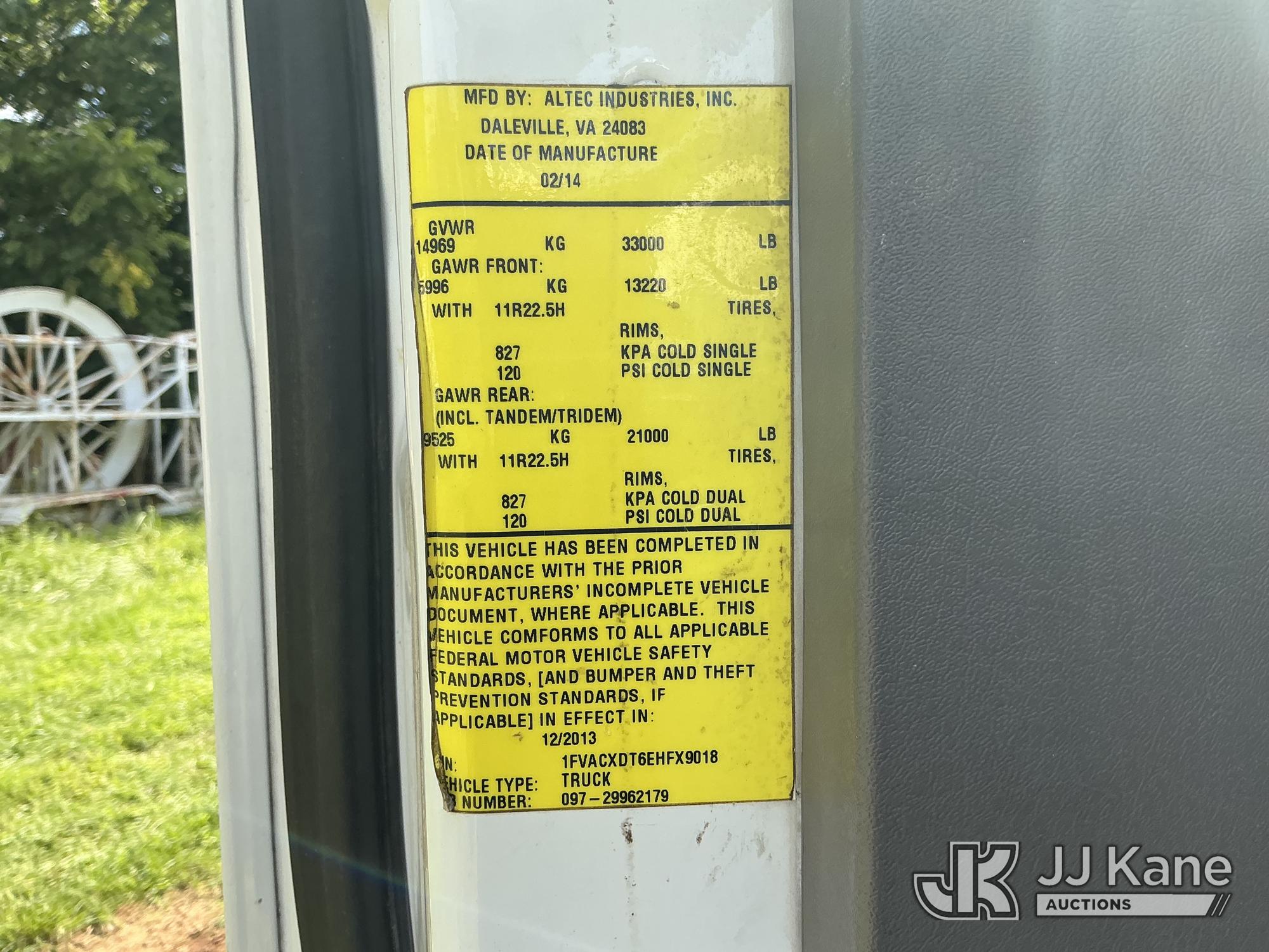 2014 Freightliner M2 106