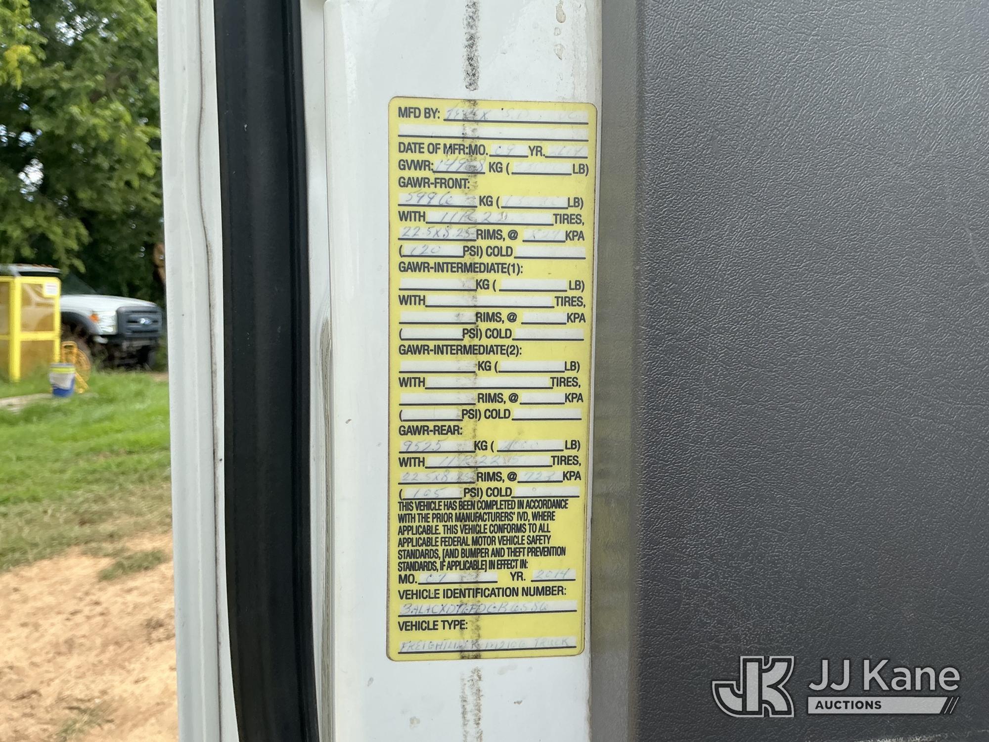 2015 Freightliner M2 106