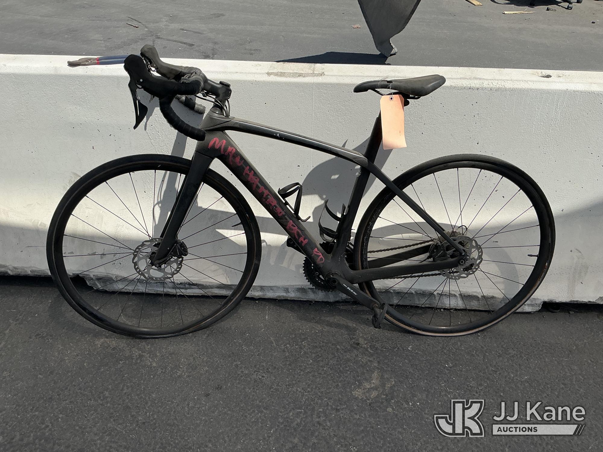 Black Bike (Used) NOTE: This unit is being sold AS IS/WHERE IS via Timed Auction and is located in Jurupa Valley