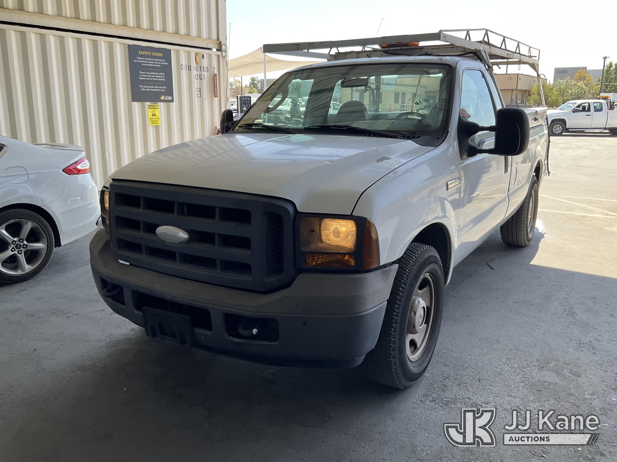 Photo of 2005 Ford F-350 SD