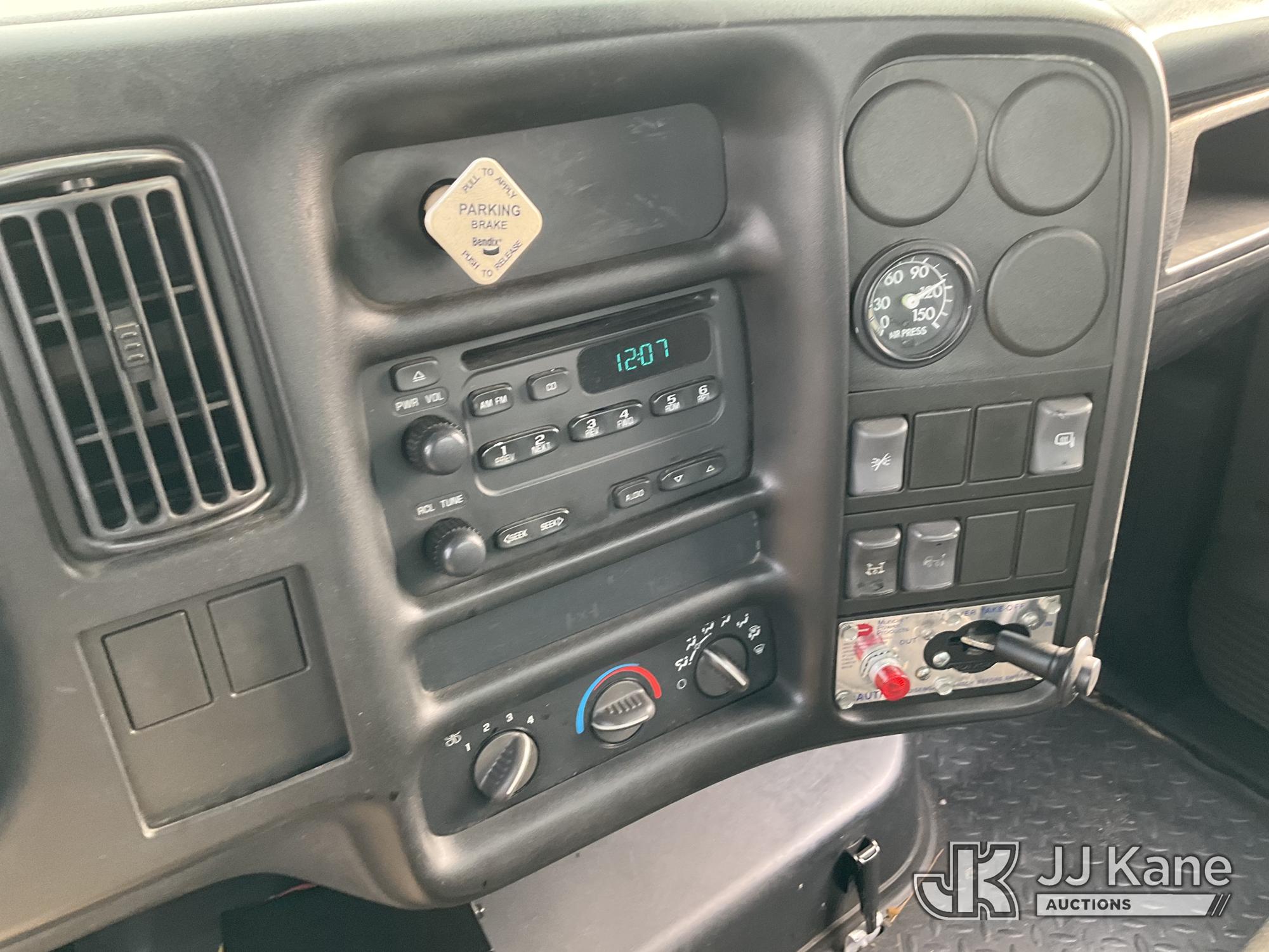 2004 Chevrolet C7500