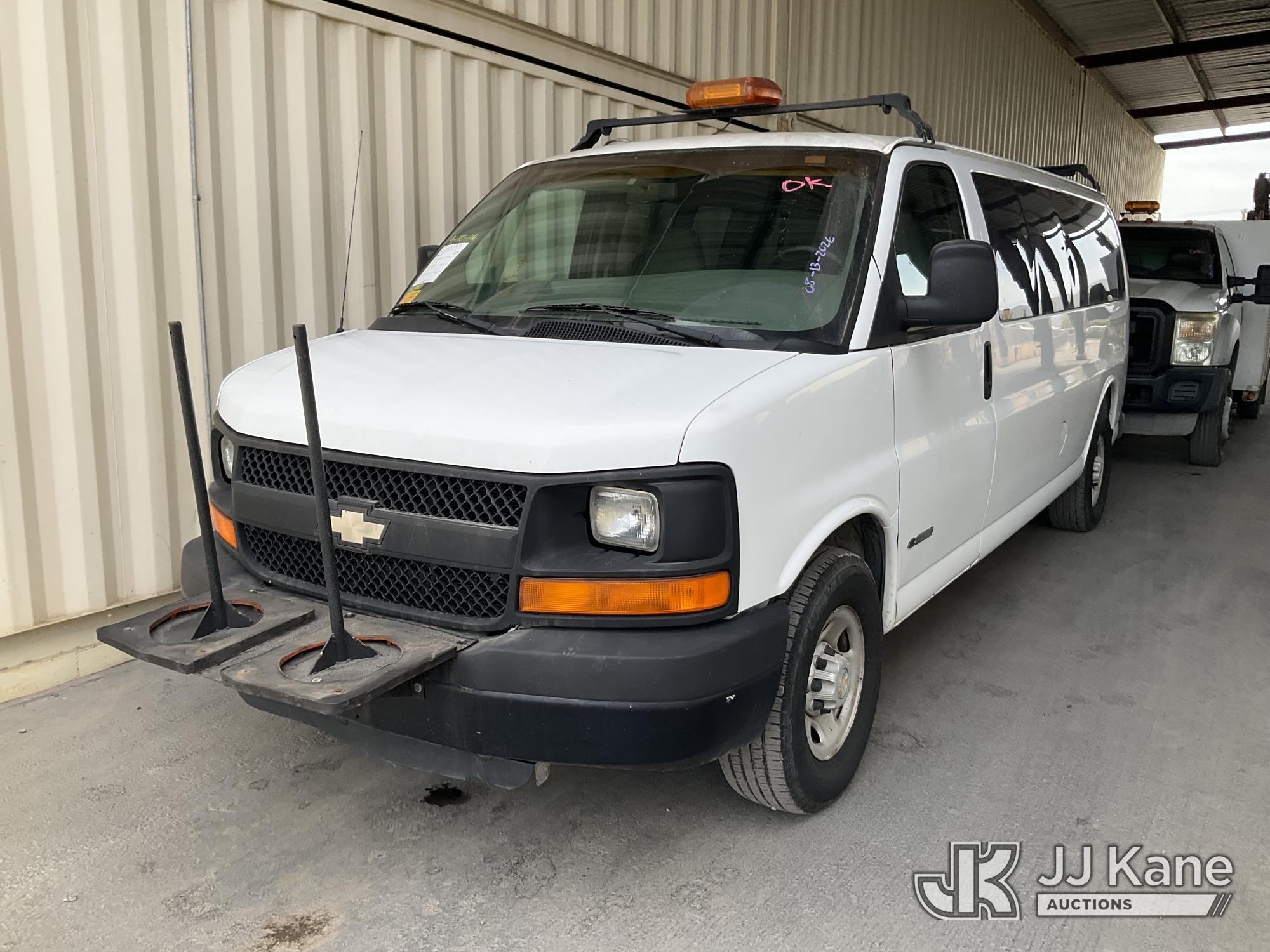 2003 Chevrolet Express 3500 Extended Cargo Van