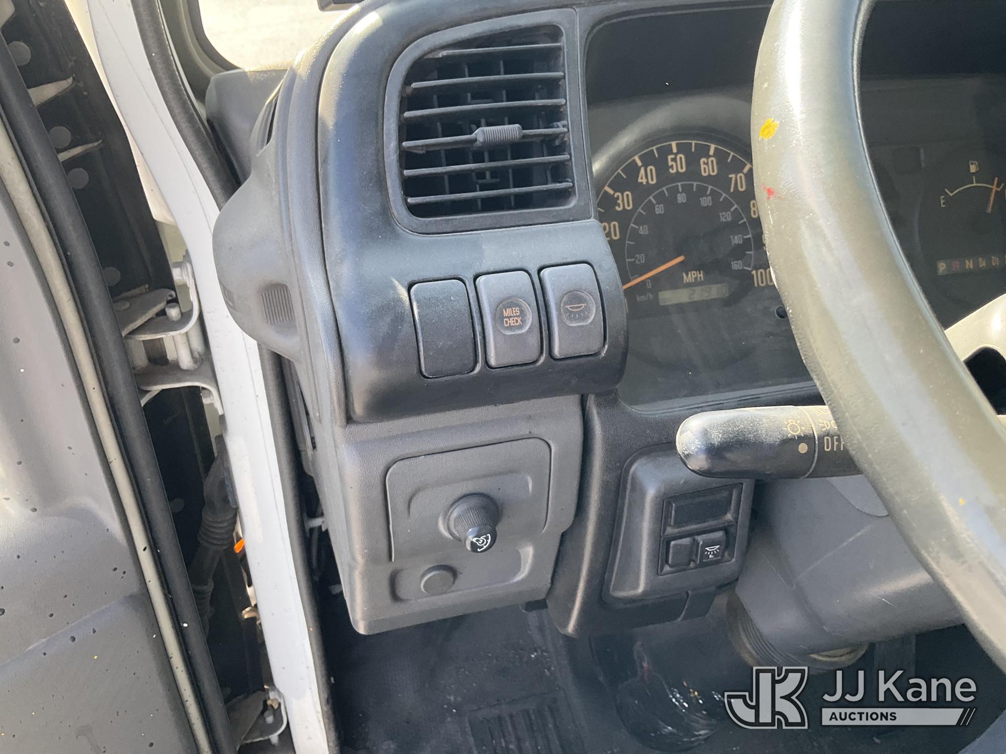 2002 GMC W45042