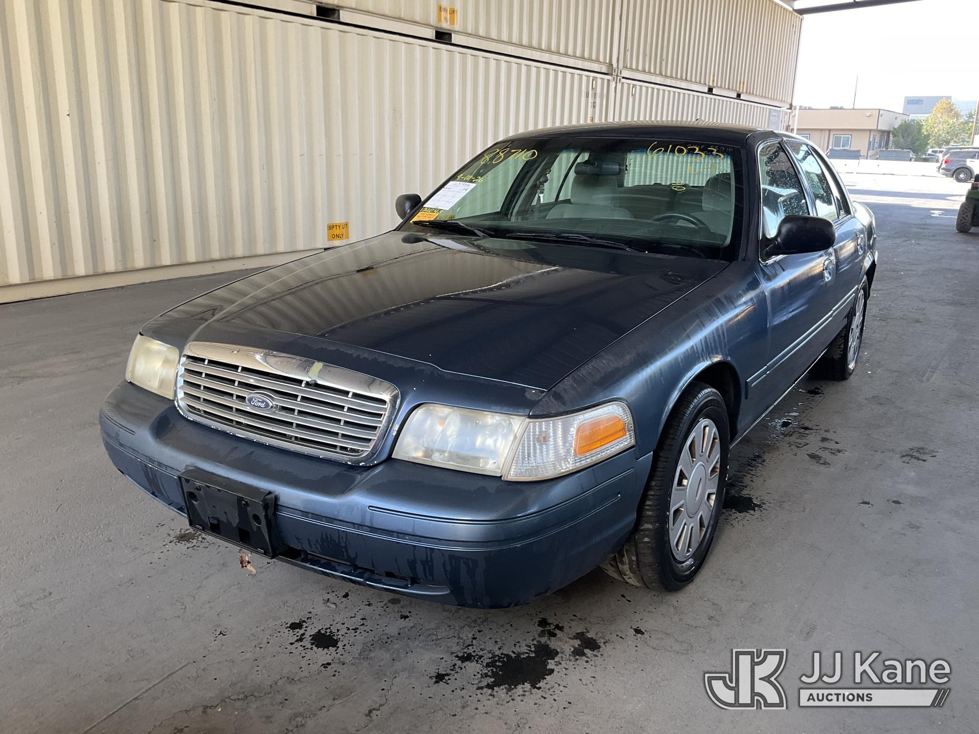 2008 Ford Crown Victoria Police Interceptor 4-Door Sedan