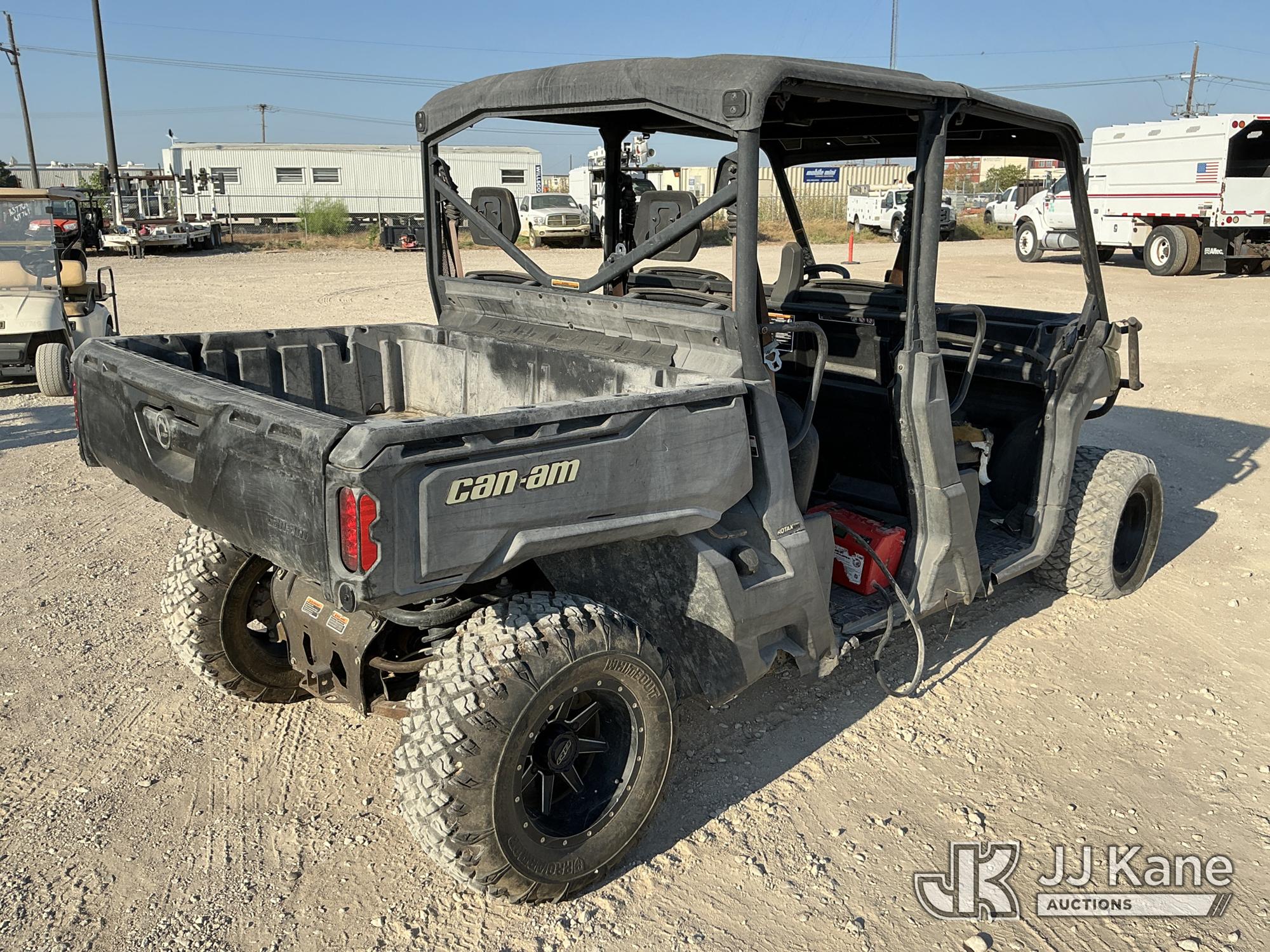 2019 Can Am DEFENDER MAX DPS HD8