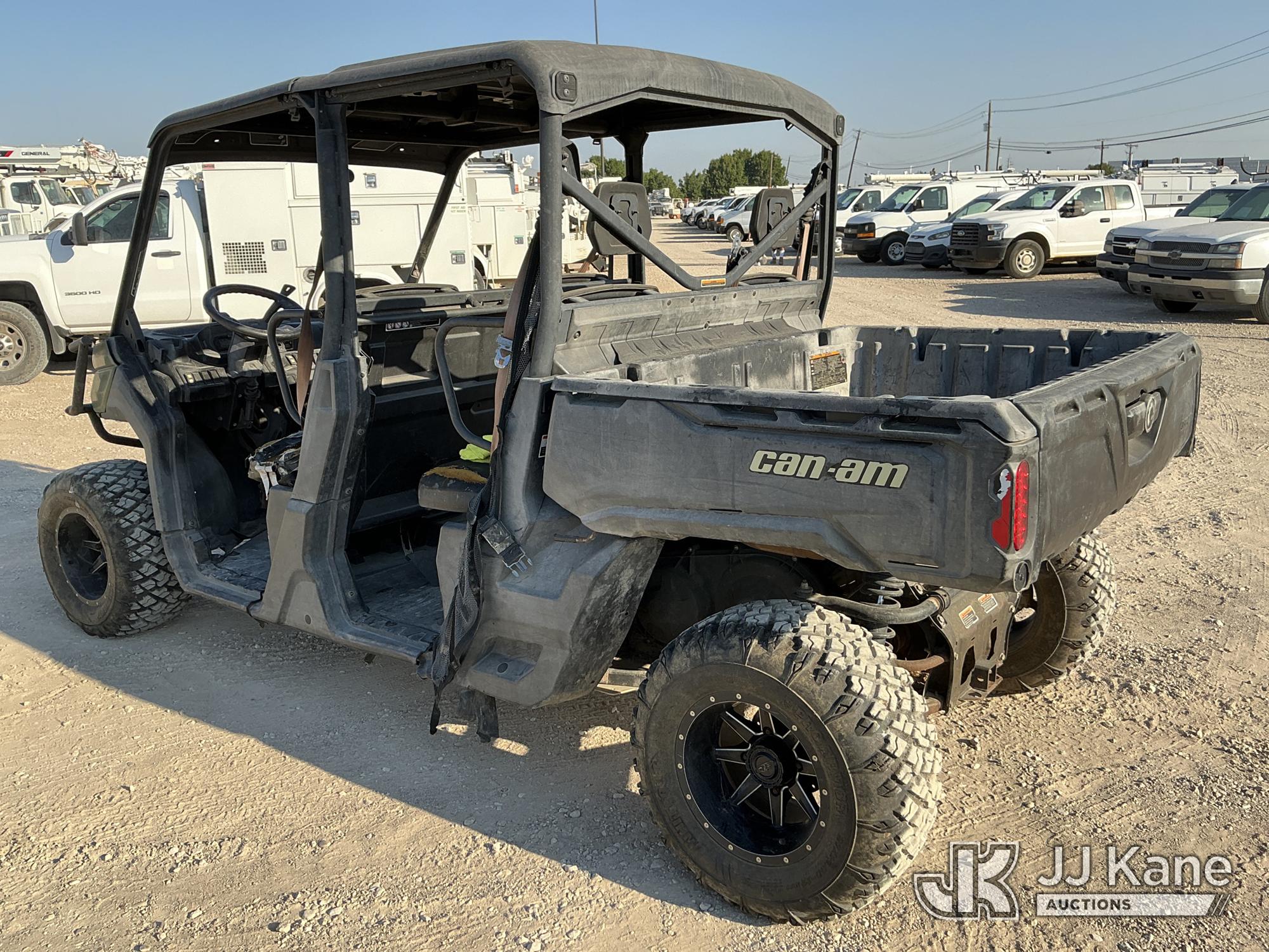 2019 Can Am DEFENDER MAX DPS HD8