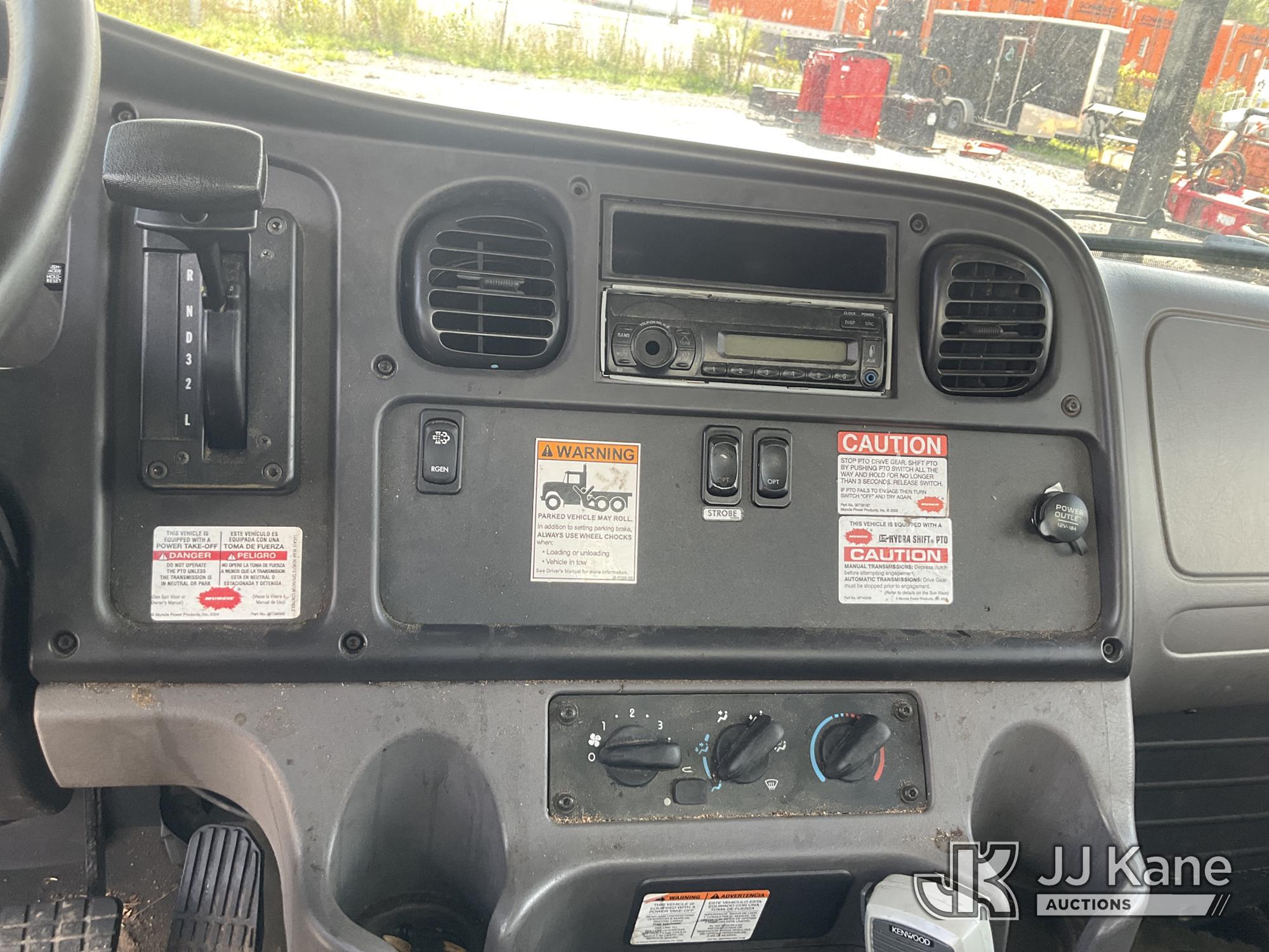 2017 Freightliner M2 106