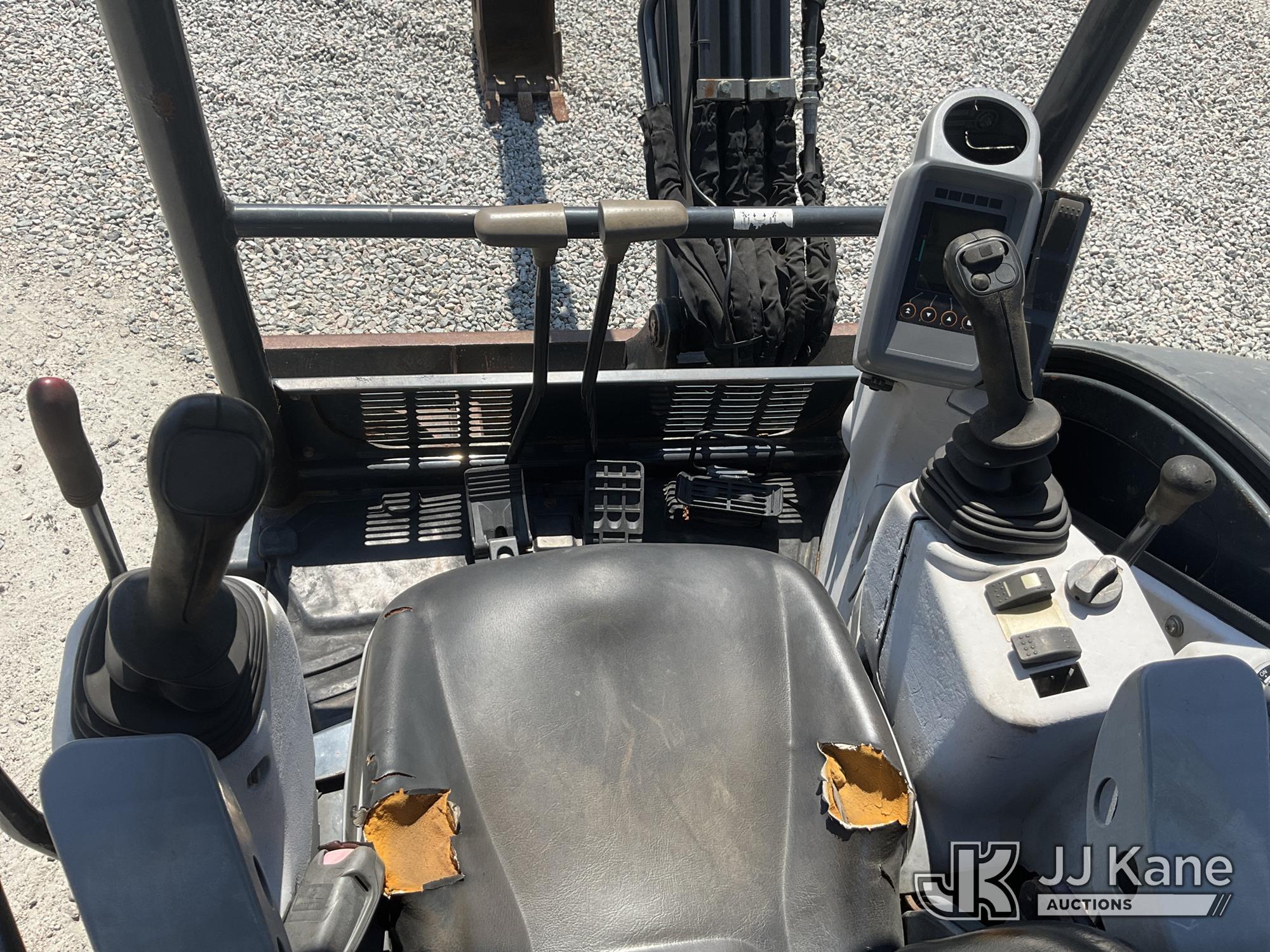 2015 John Deere 35G