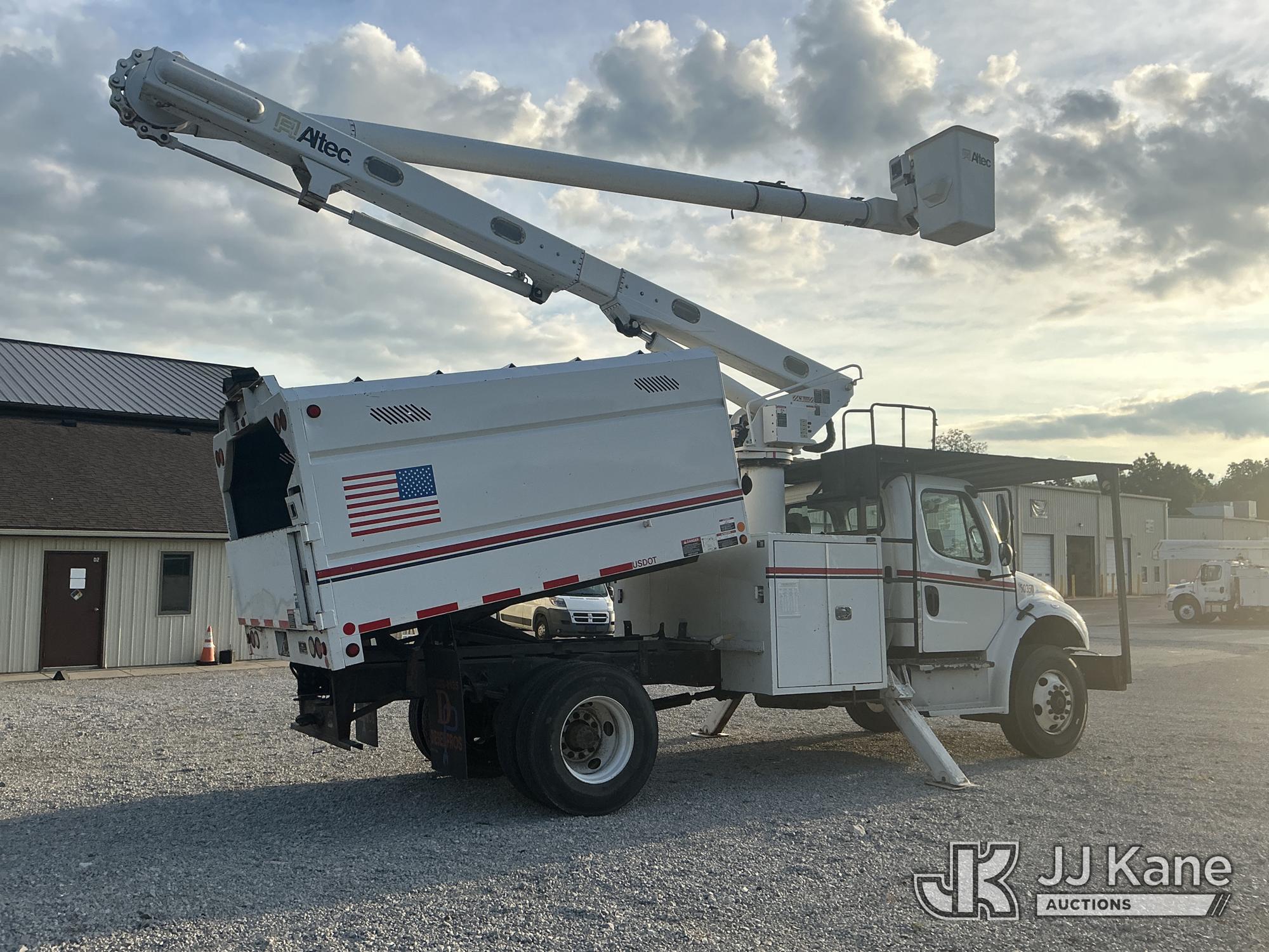 2015 Freightliner M2 106