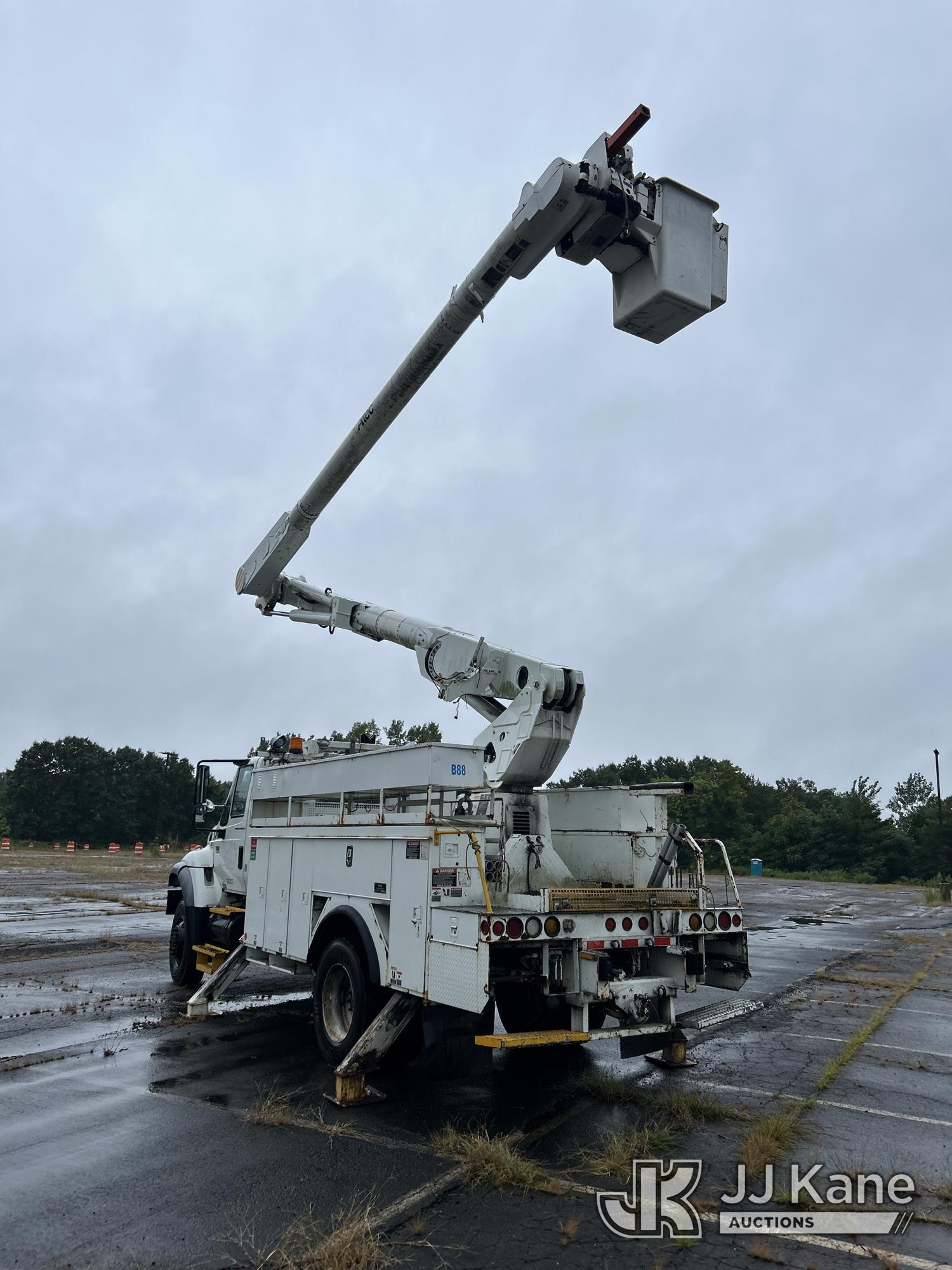 2007 International 7300 4x4