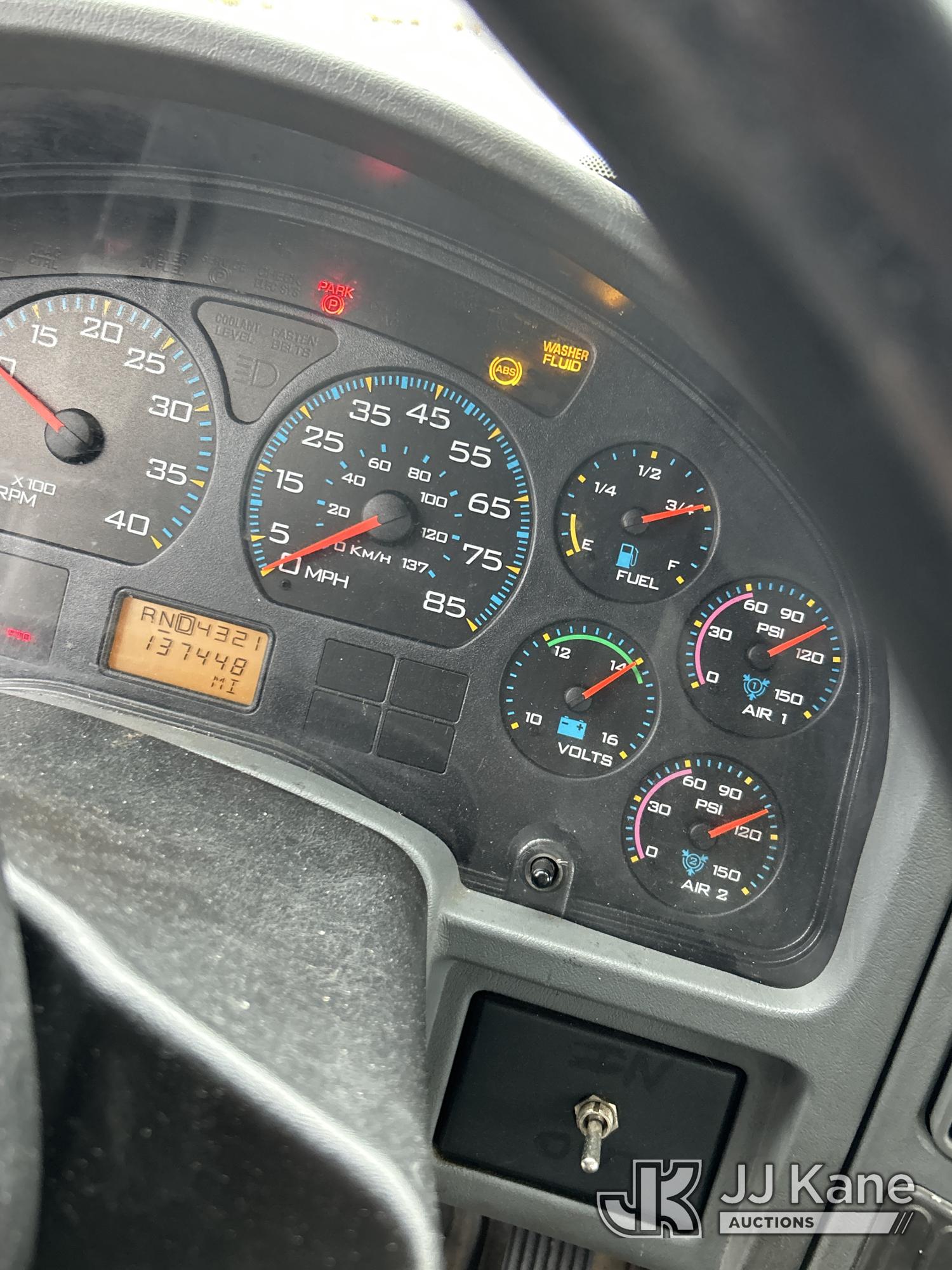 2007 International 7300 4x4