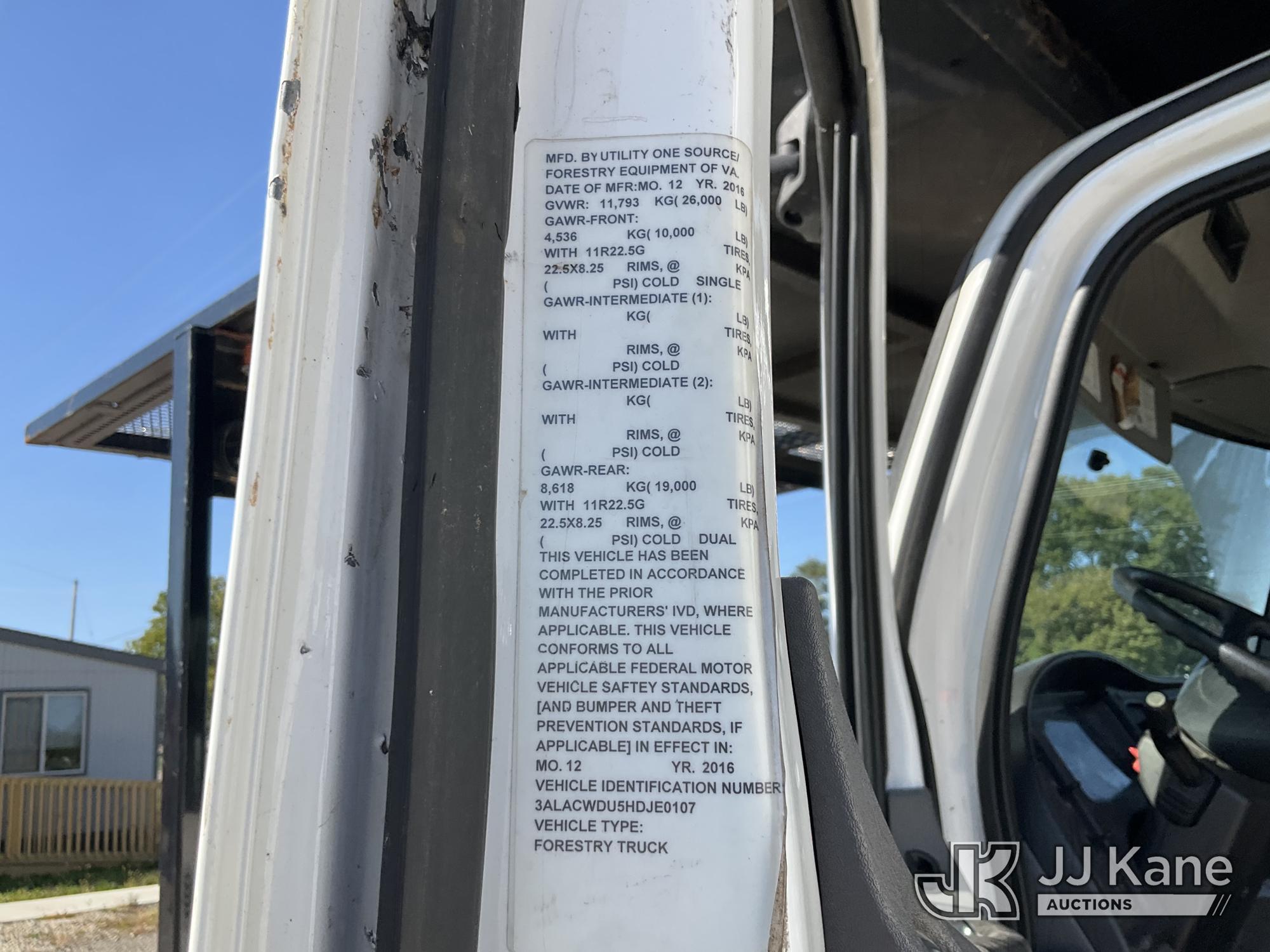 2017 Freightliner M2 106