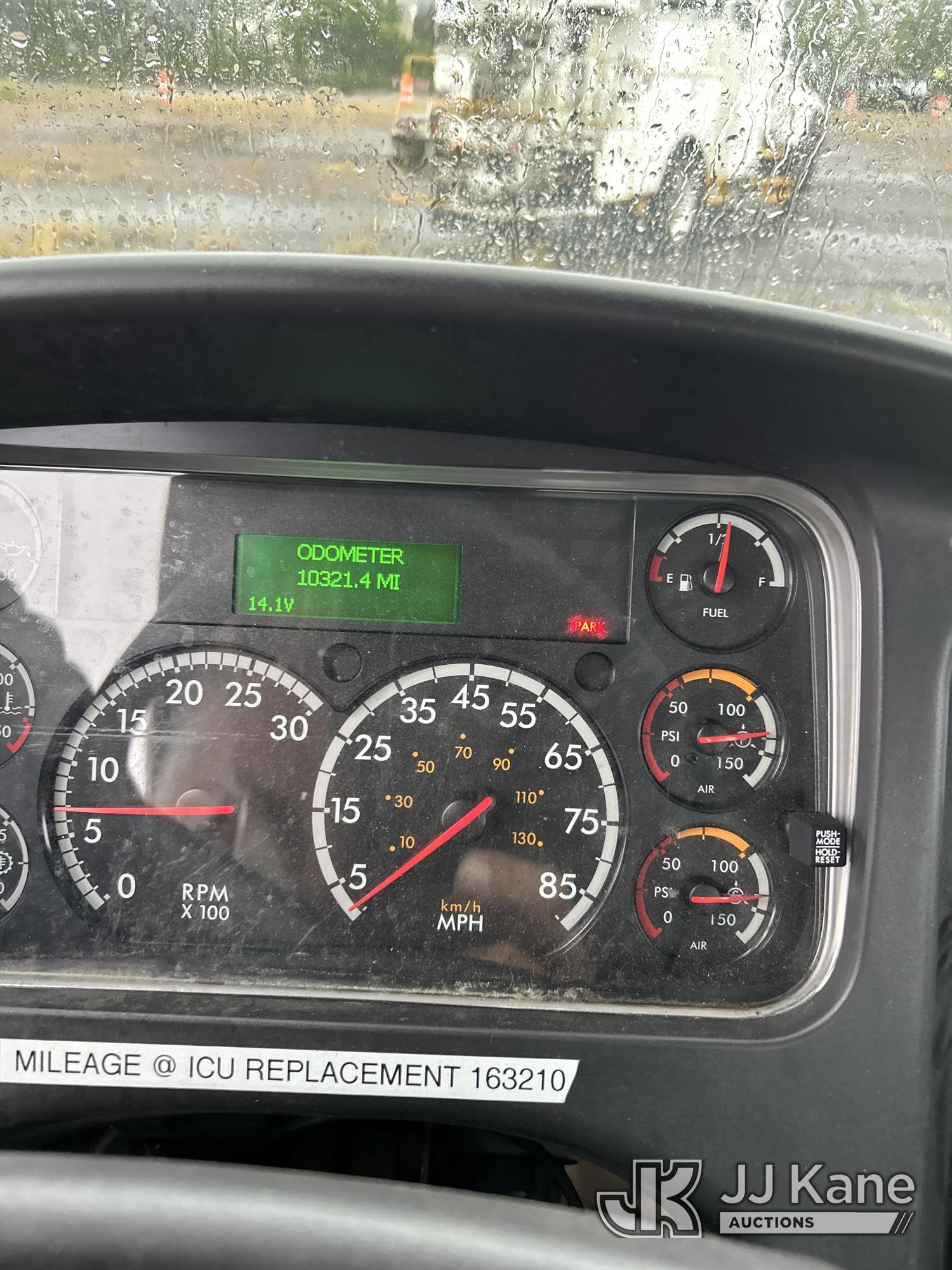 2007 Freightliner M2 106