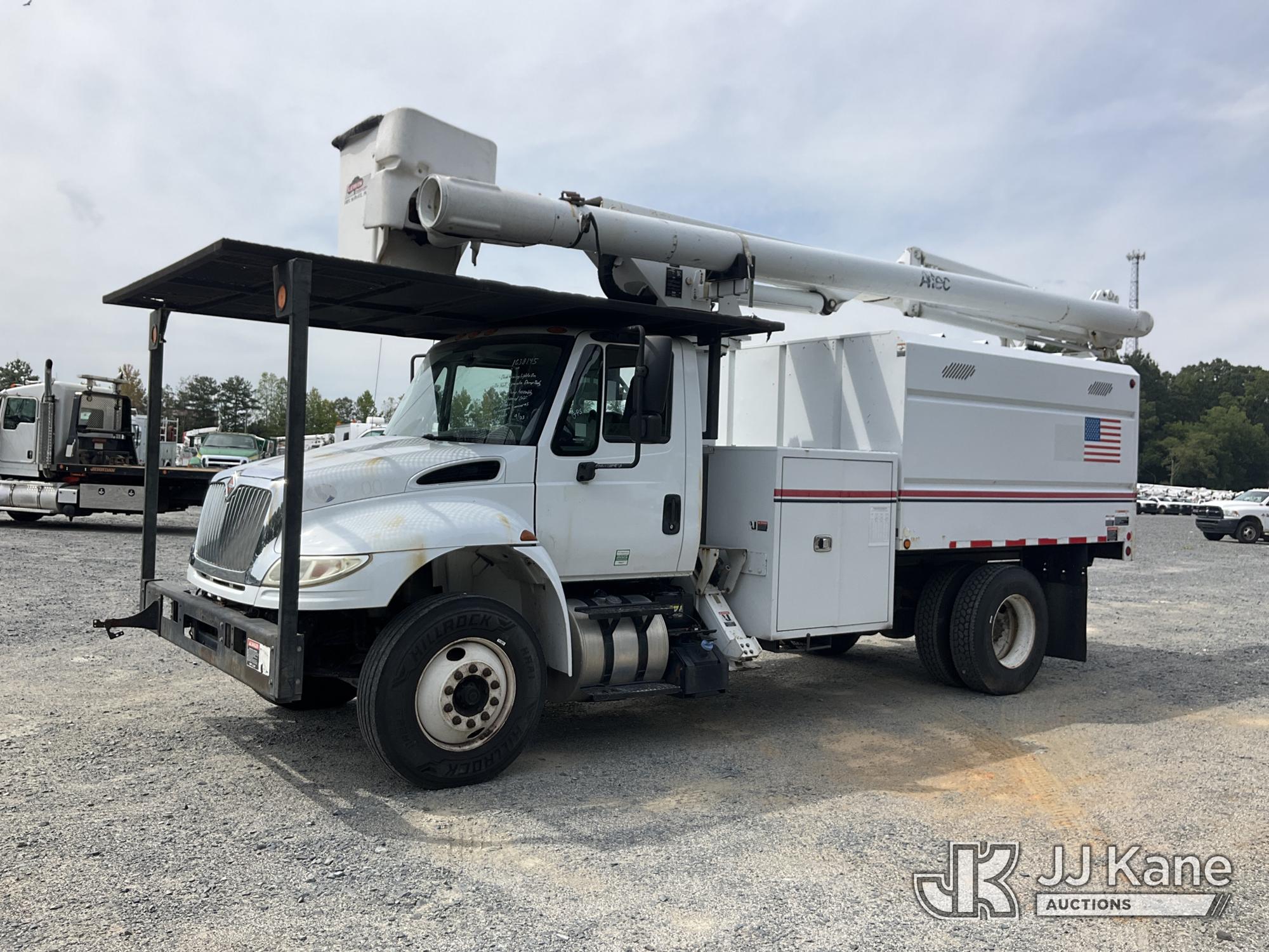 Photo of 2017 International DuraStar 4300