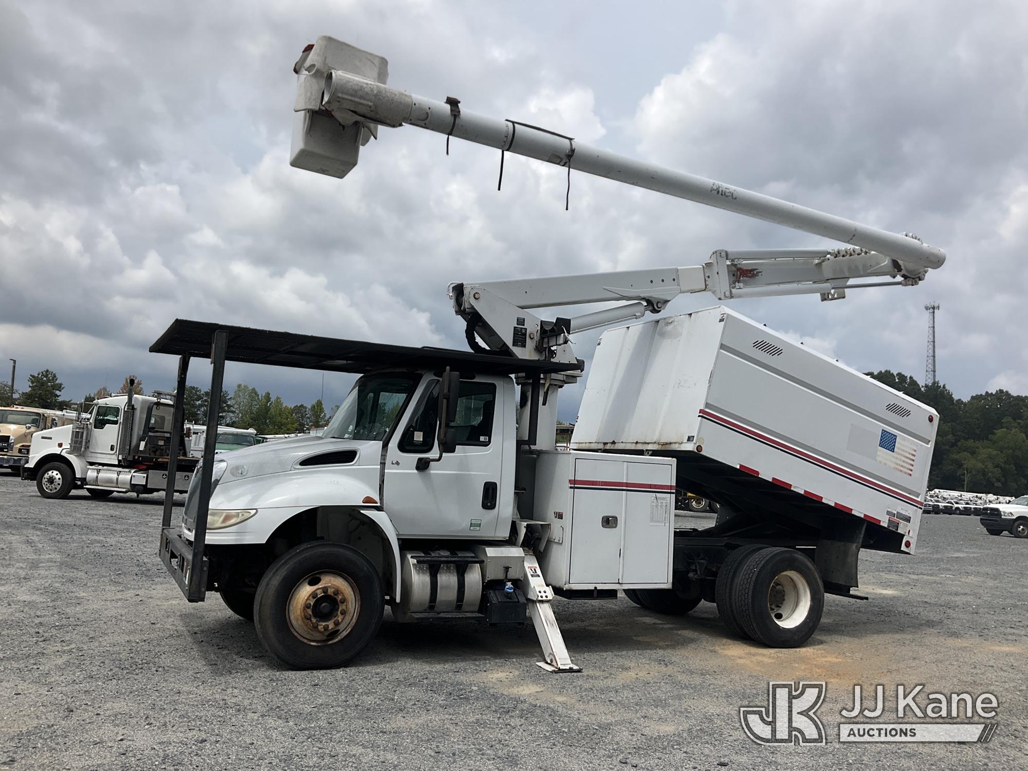 Photo of 2017 International DuraStar 4300