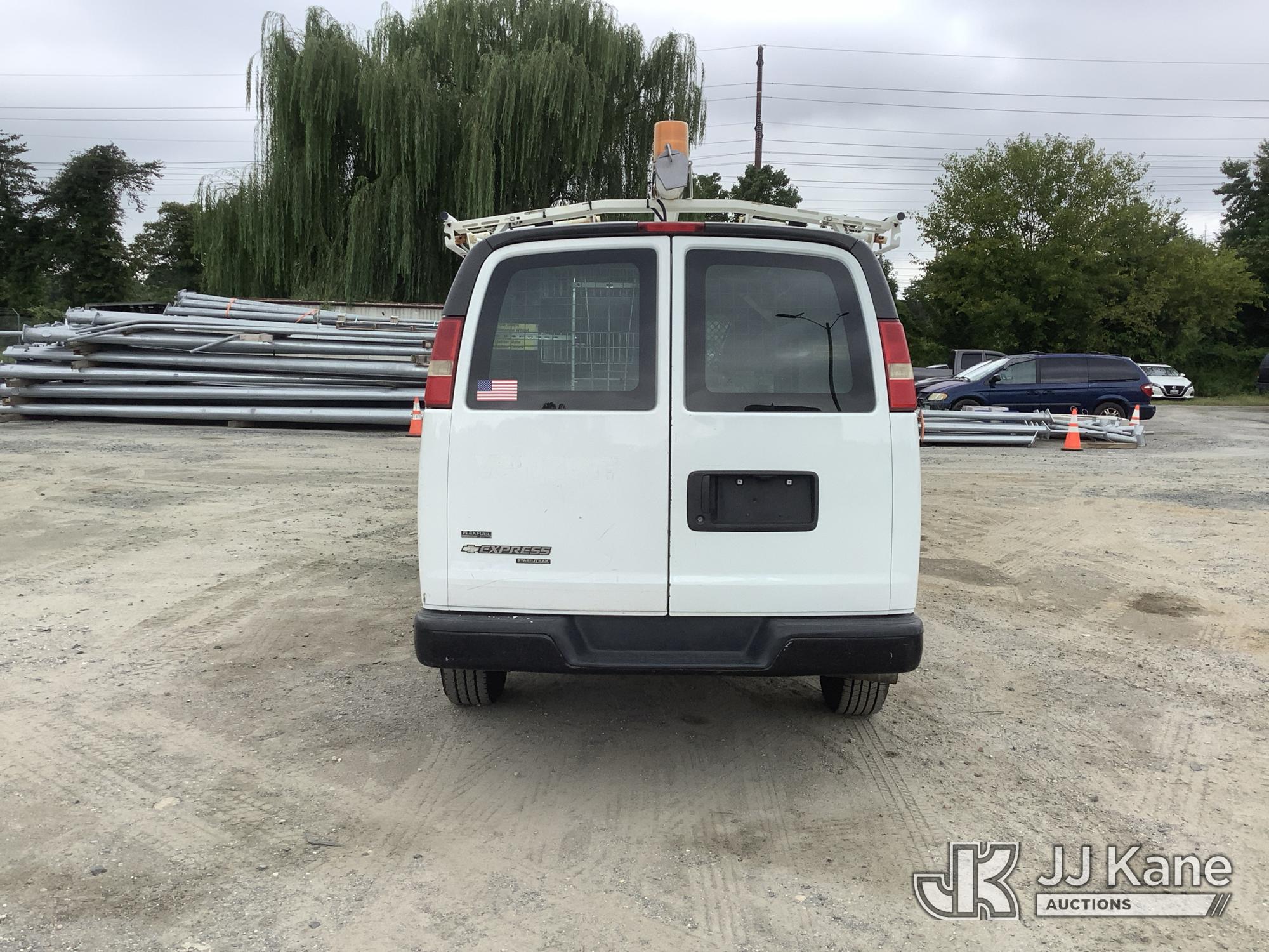 2011 Chevrolet EXPRESS G2500