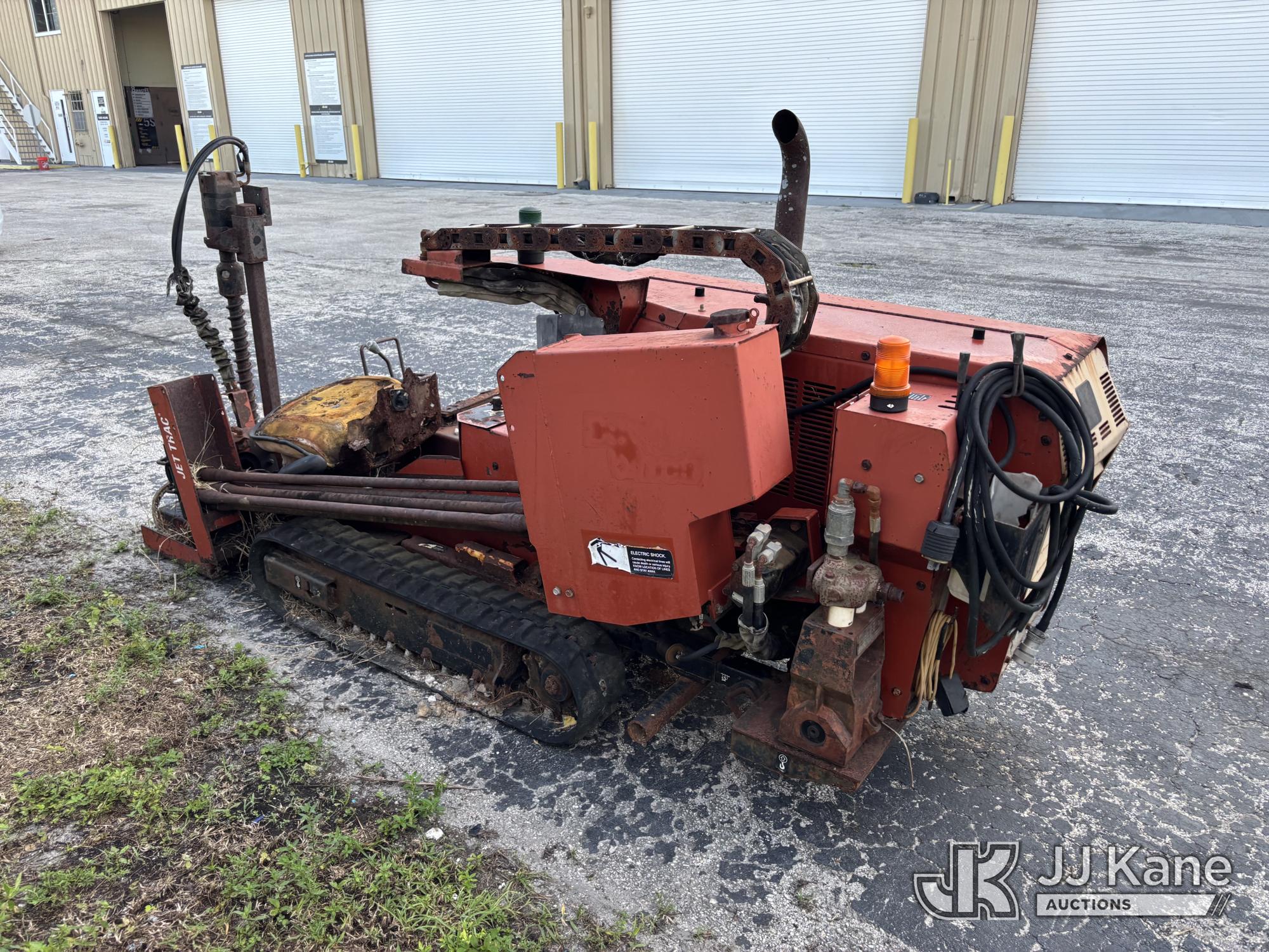 2004 Ditch Witch JT520