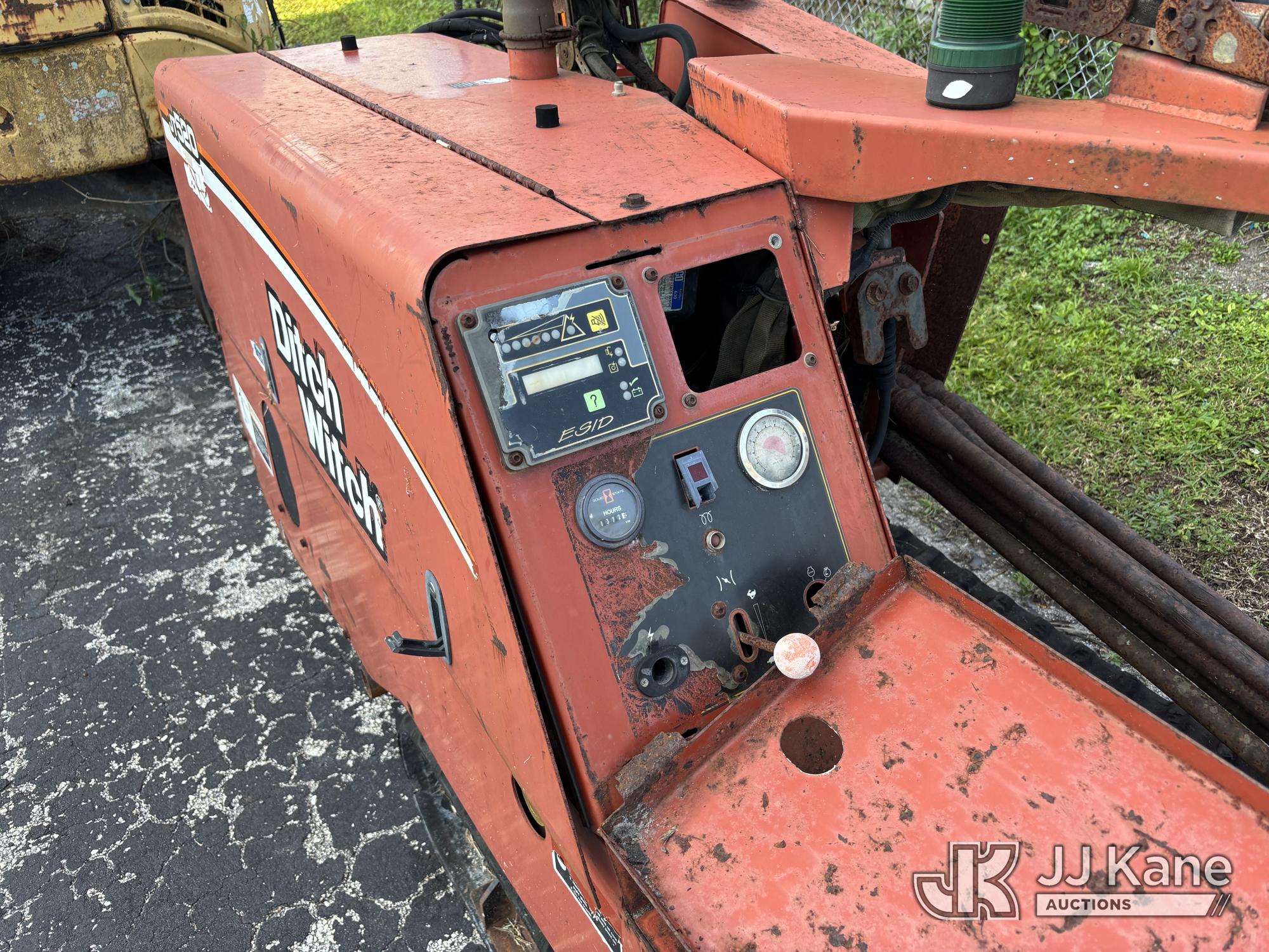 2004 Ditch Witch JT520