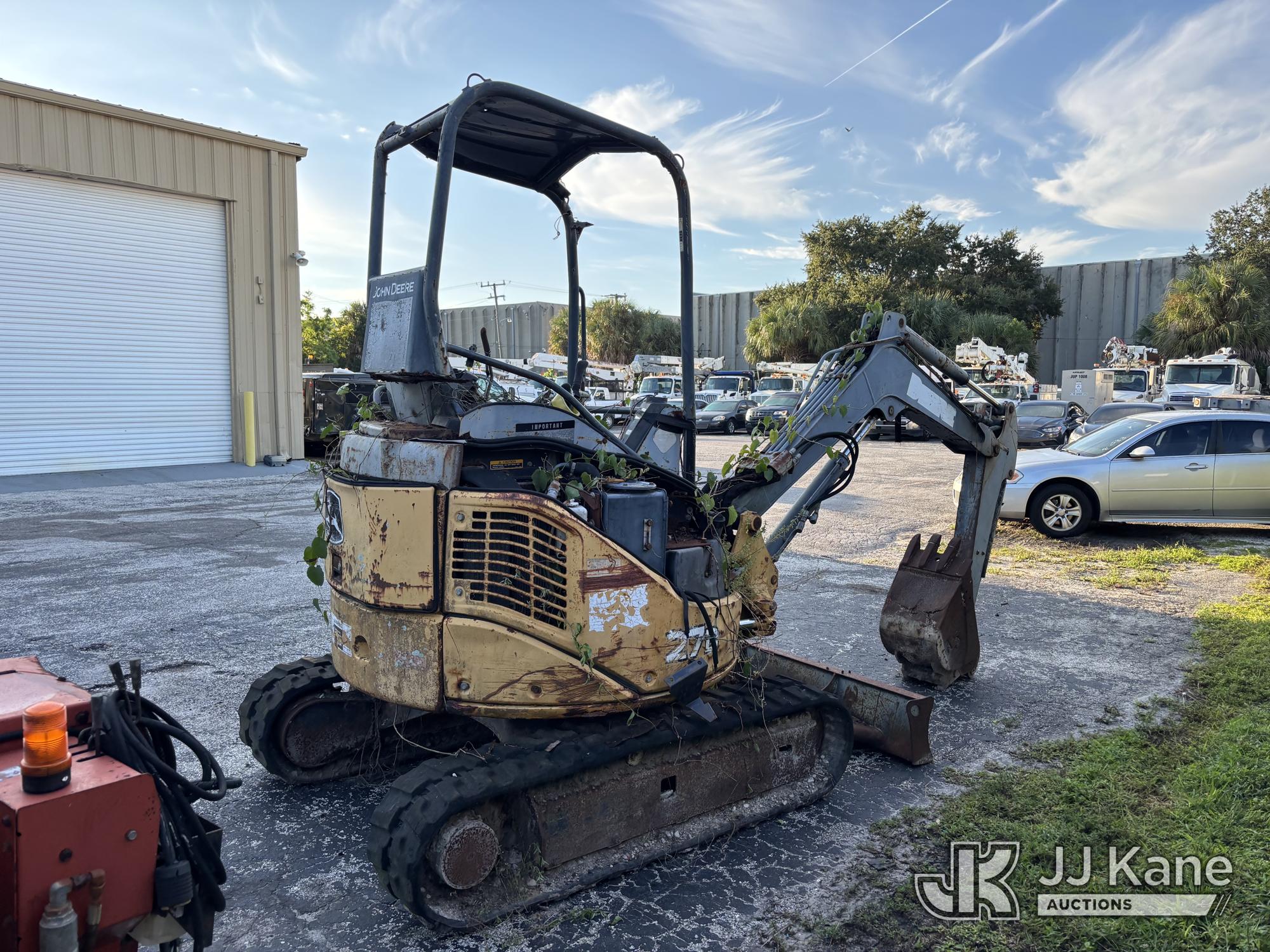 2006 John Deere 27D