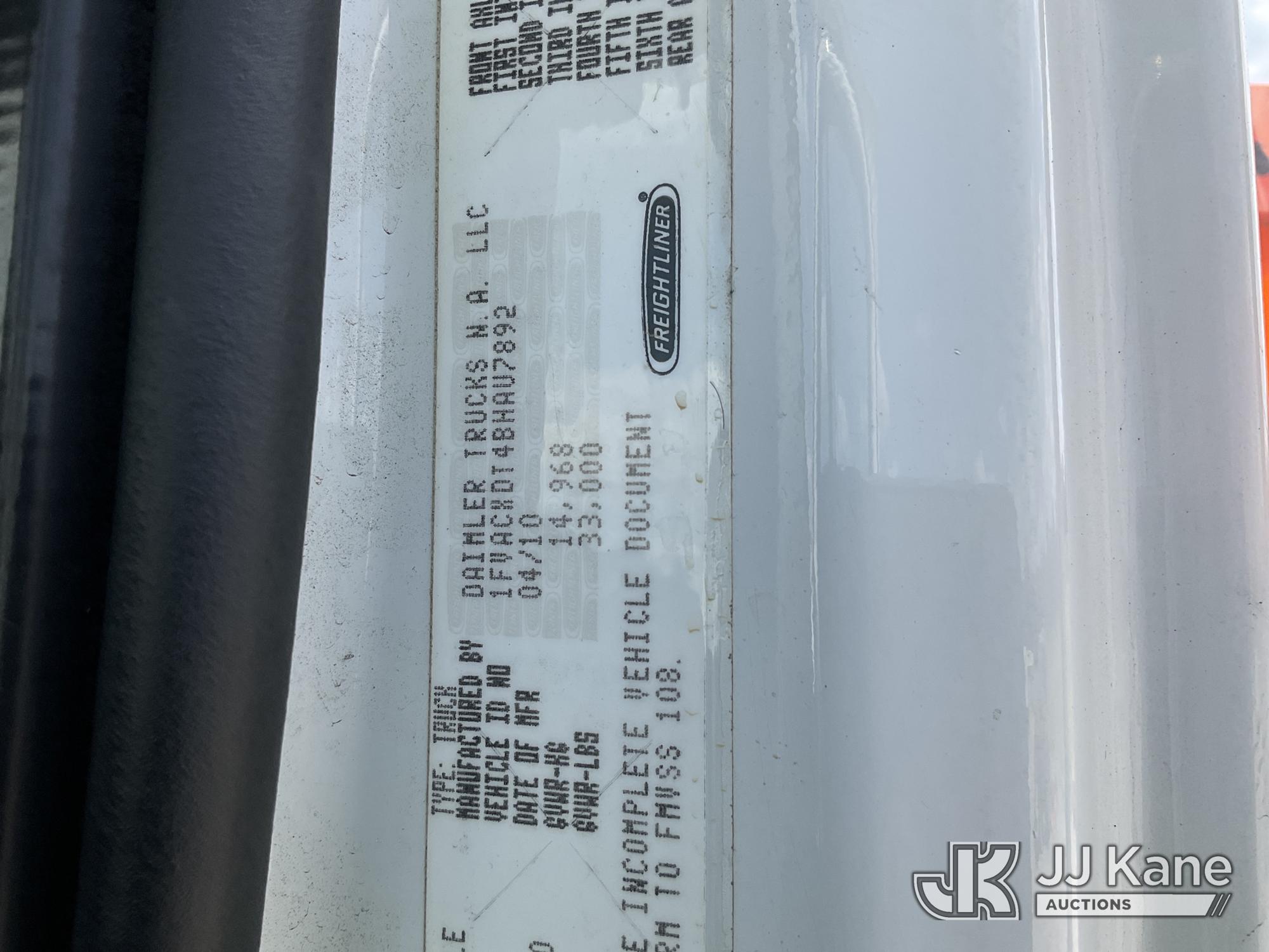 2011 Freightliner M2 106