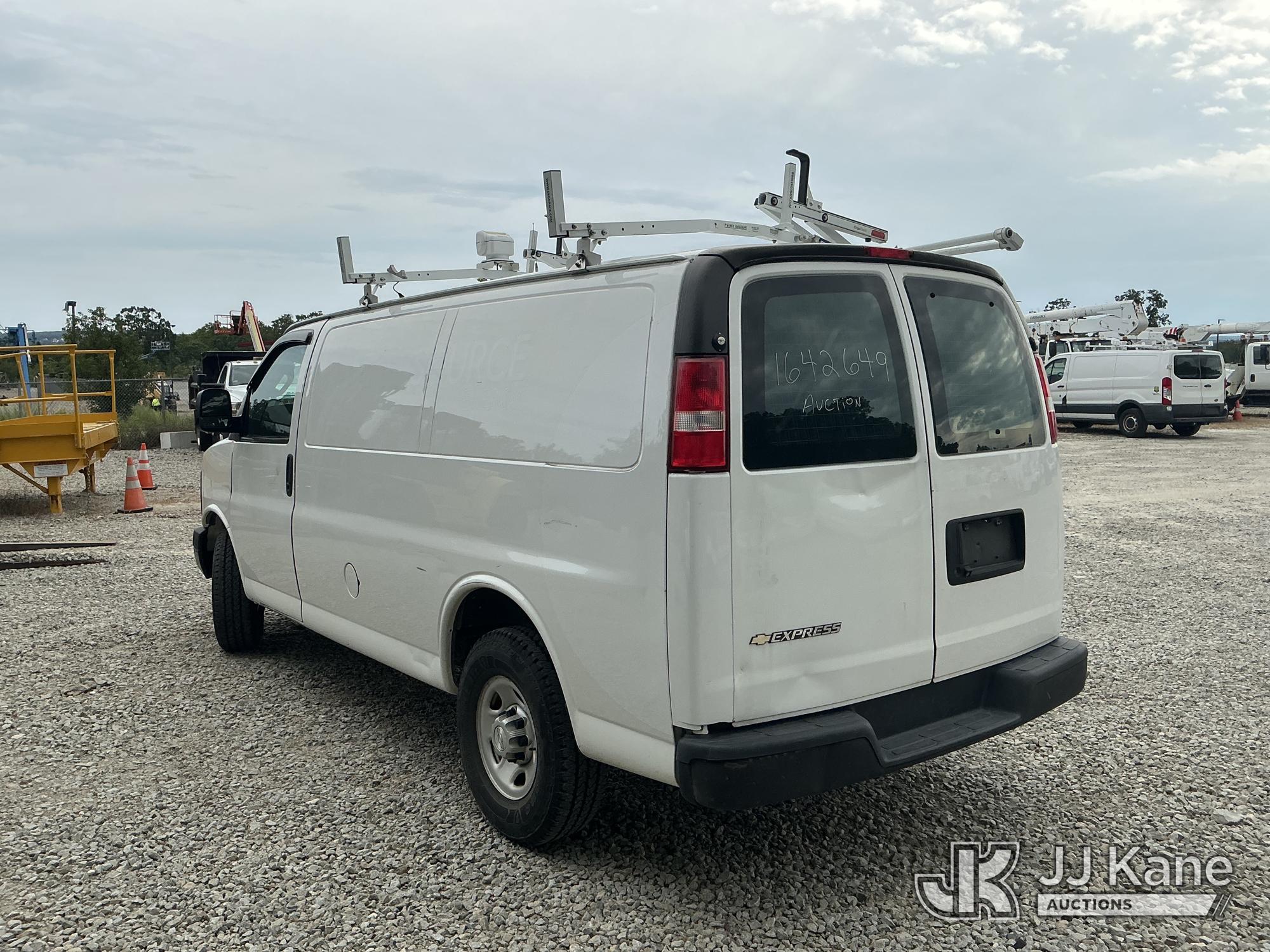 2016 Chevrolet EXPRESS 2500