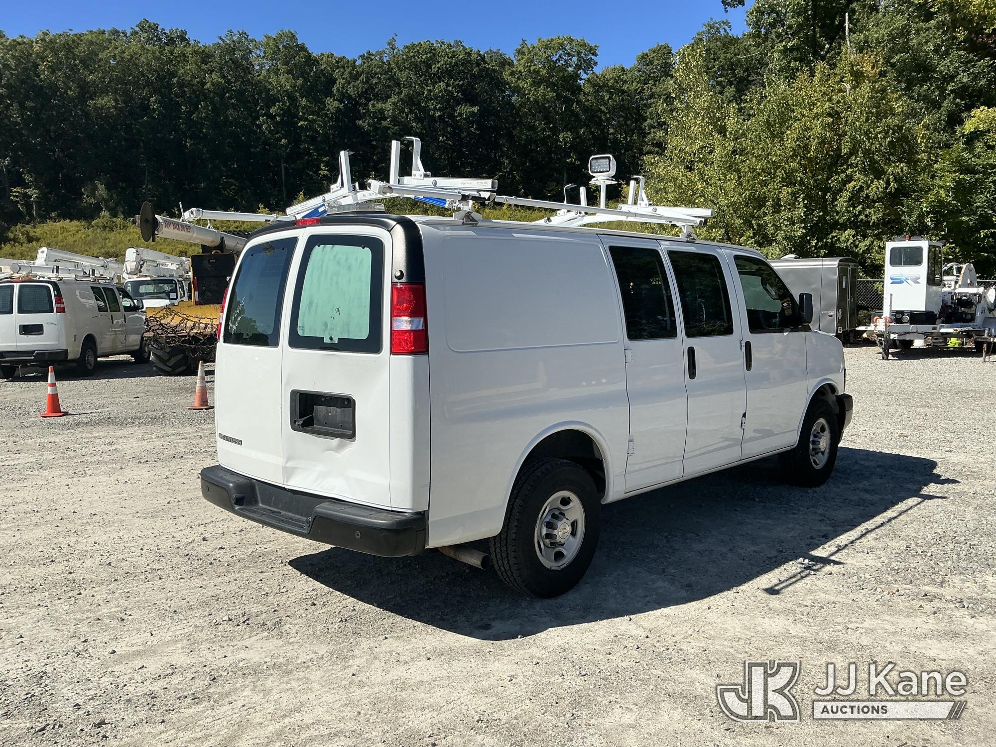 2021 Chevrolet Express G2500