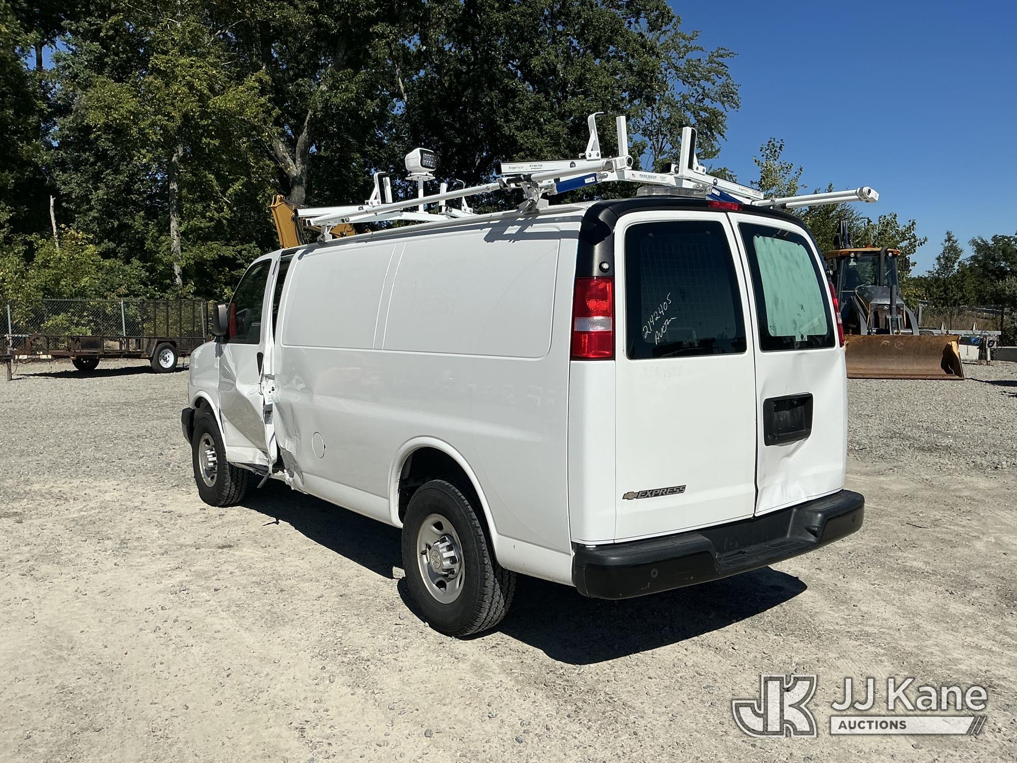 2021 Chevrolet Express G2500