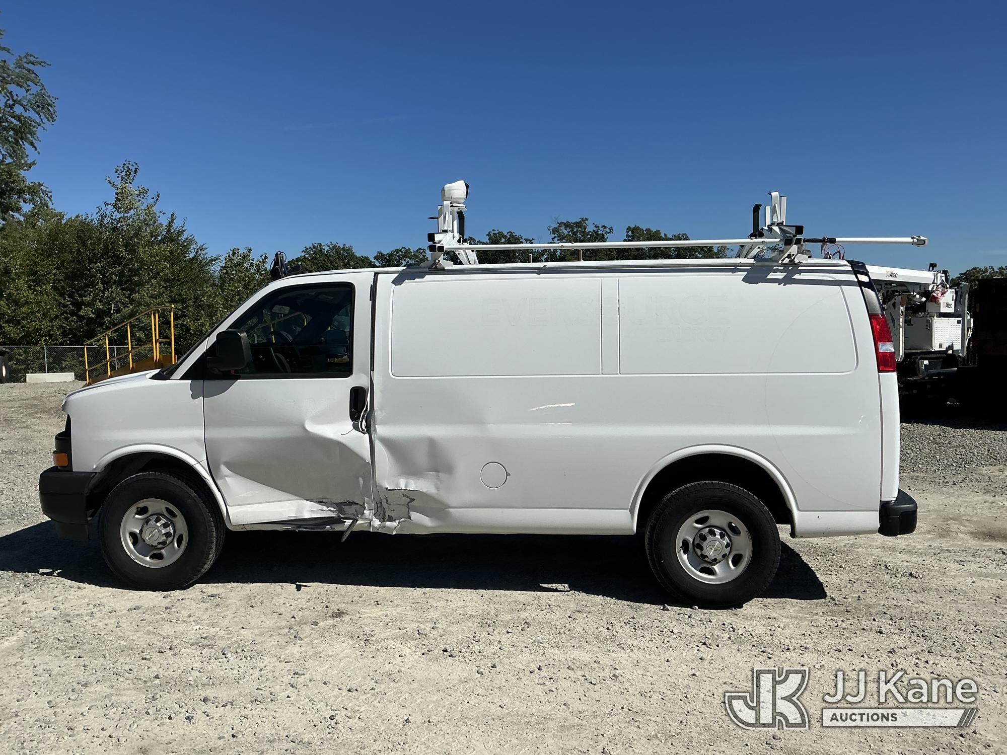 2021 Chevrolet Express G2500