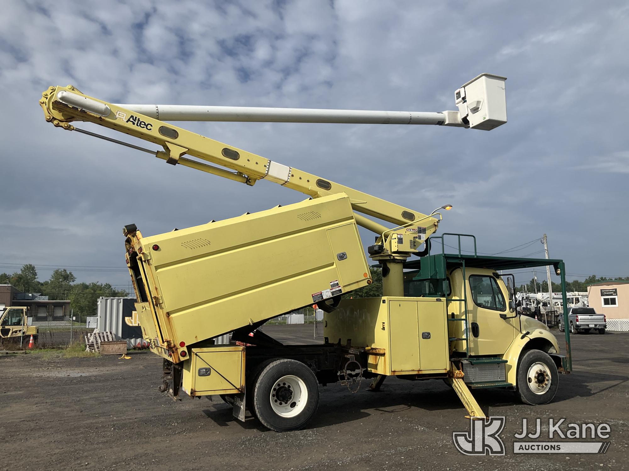 2015 Freightliner M2 106