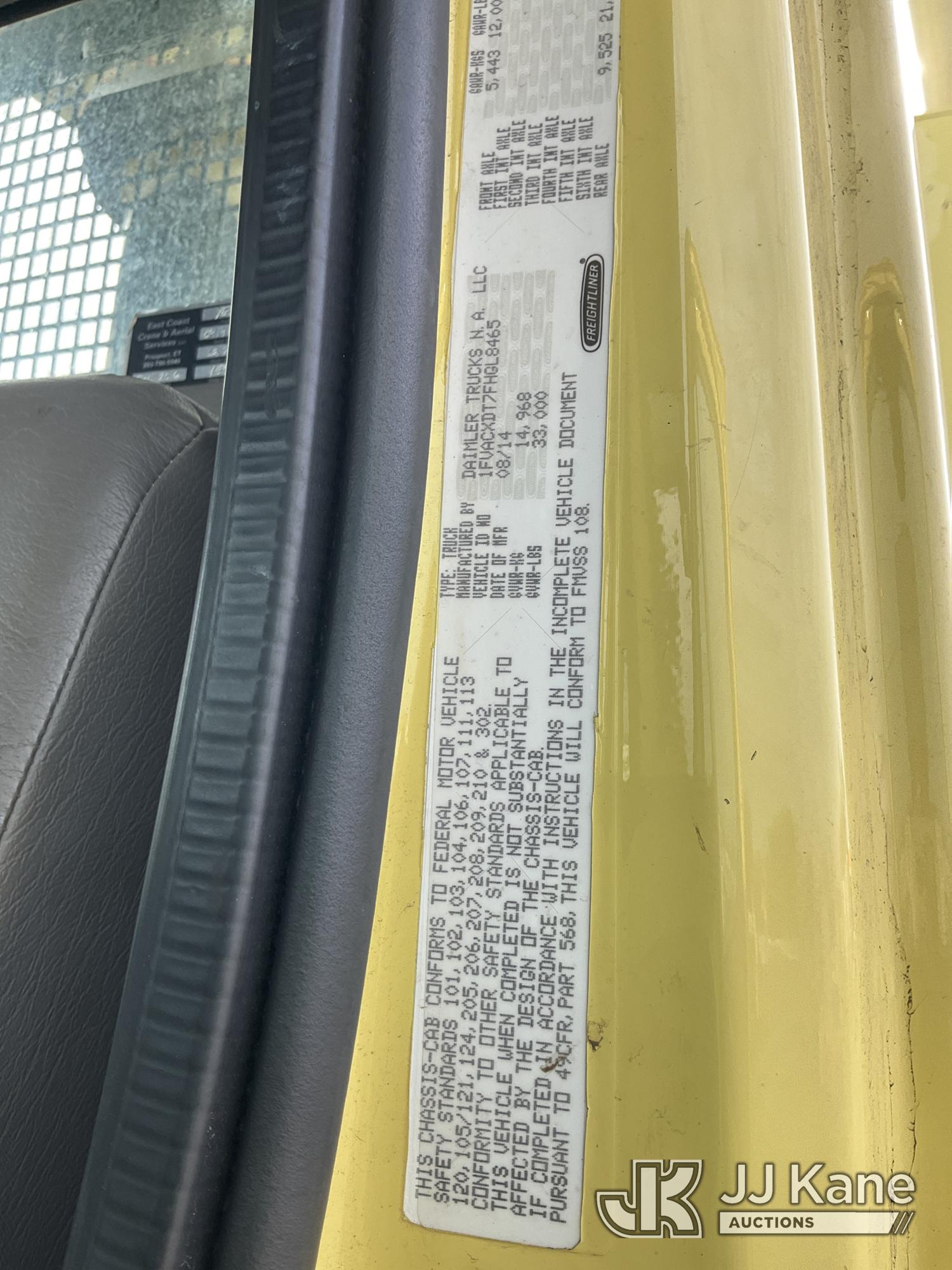 2015 Freightliner M2 106